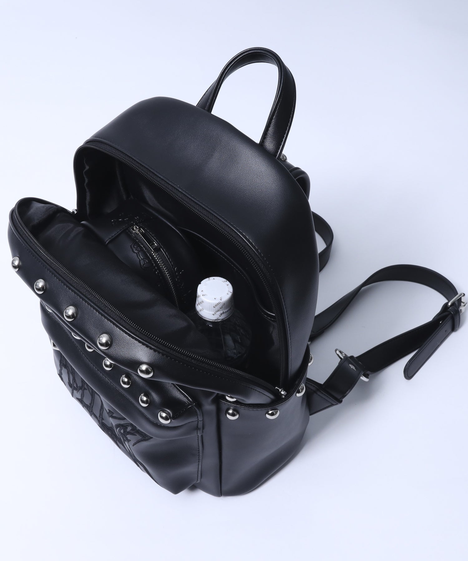 DARK ANGEL BEAR型押しスタッズリュック