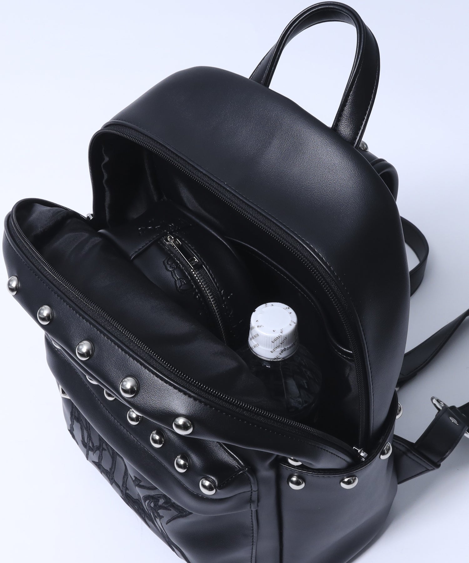 DARK ANGEL BEAR型押しスタッズリュック