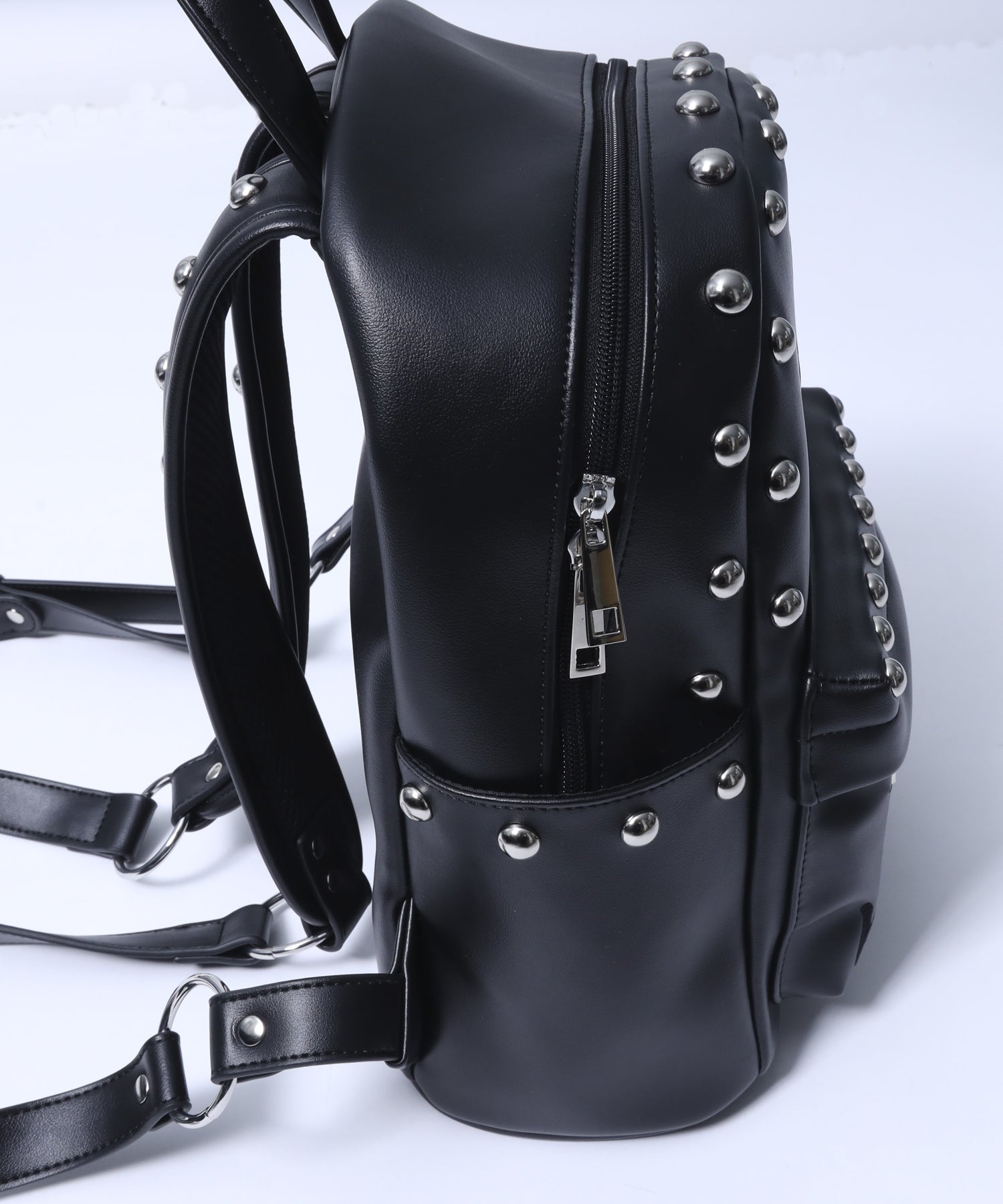 DARK ANGEL BEAR型押しスタッズリュック