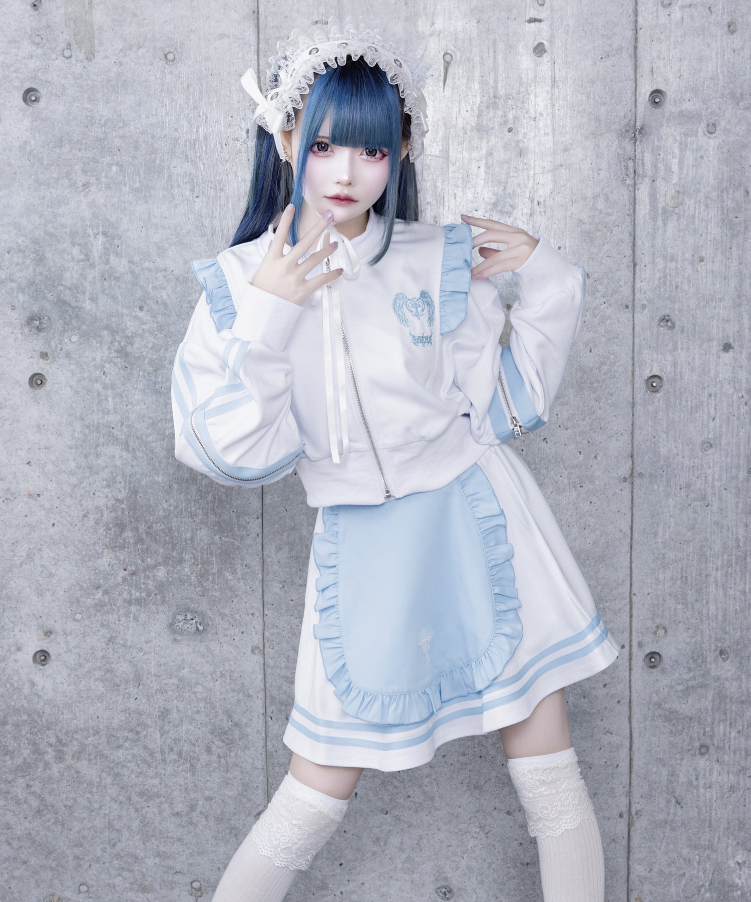 ラインフリル袖ZIPトップス+エプロンスカートセットトップス