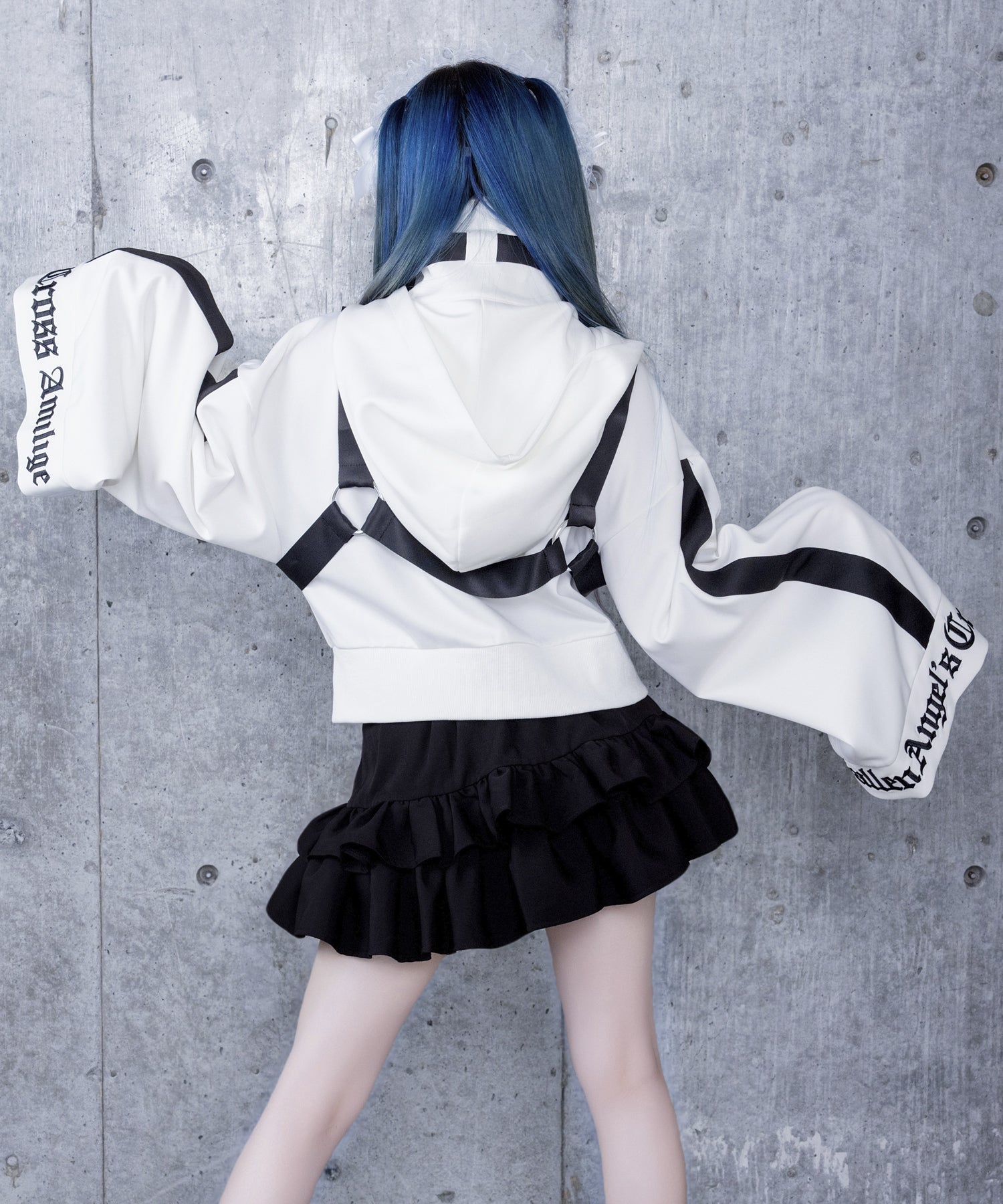 ショートZIPベルトハーネス付きパーカー