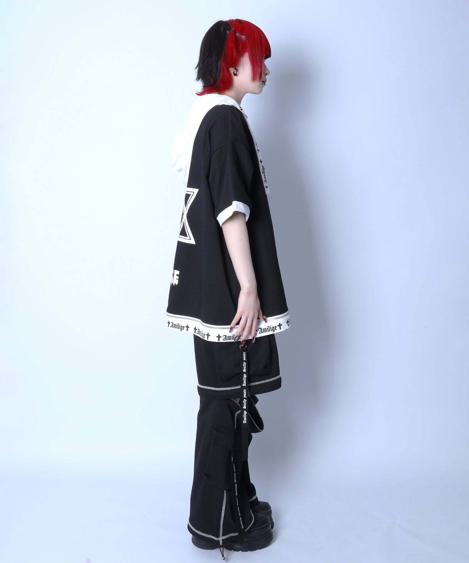 Amiligeロゴ裾ZIP半袖カットソーパーカー