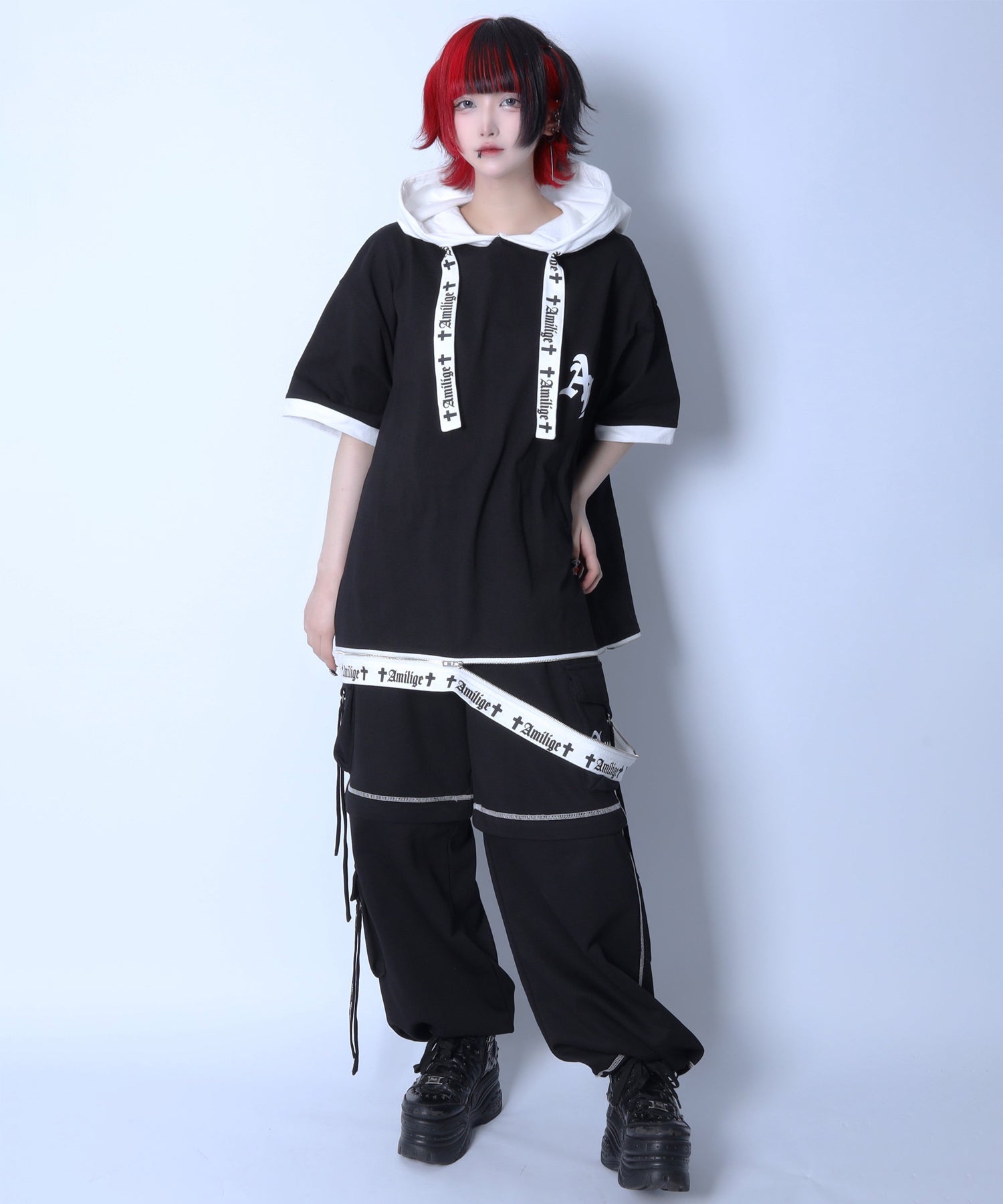 Amiligeロゴ裾ZIP半袖カットソーパーカー