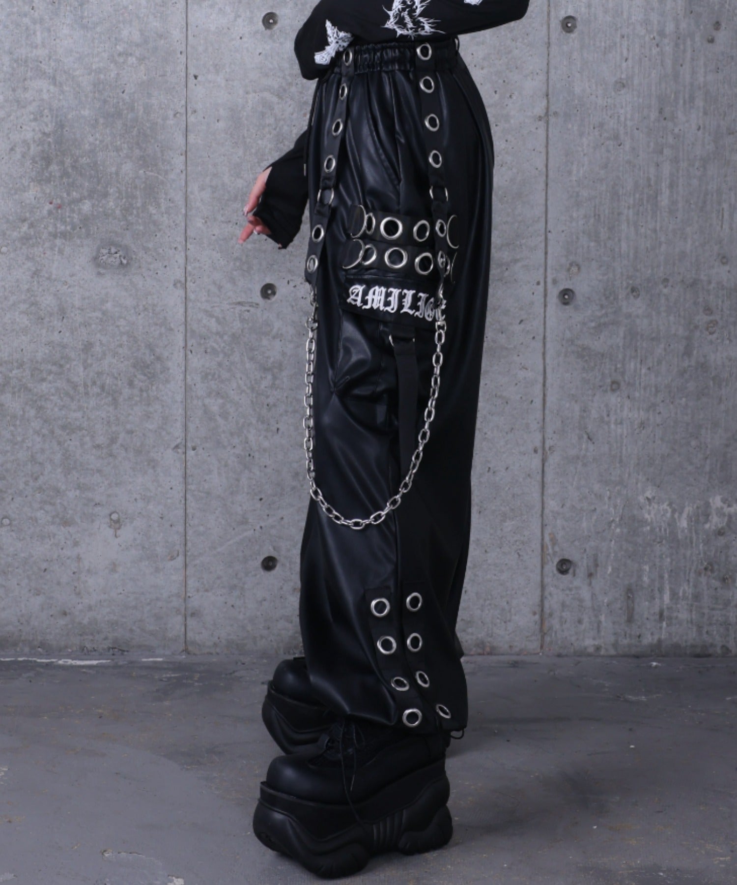 PUサスペンダージョガーパンツ