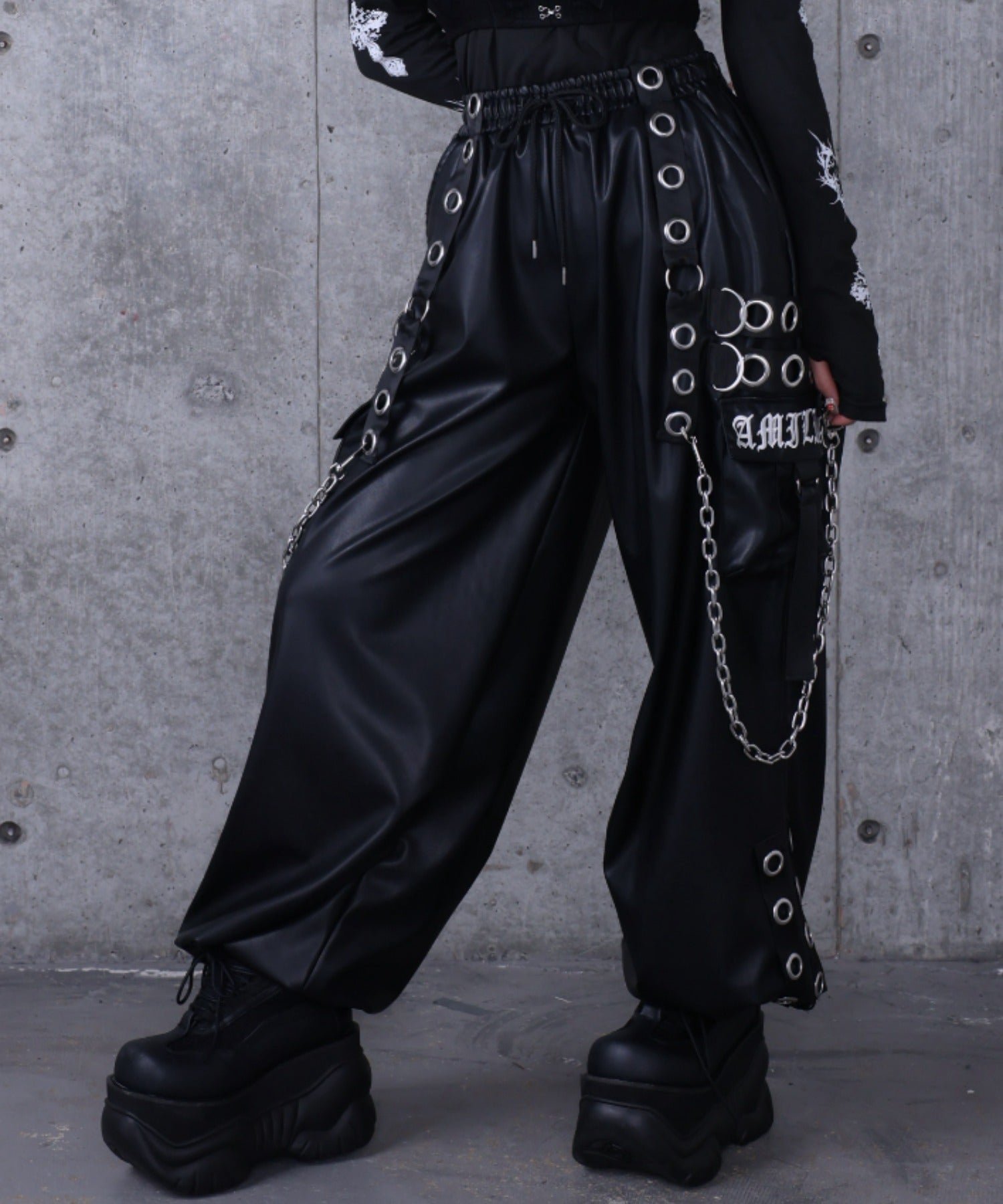 PUサスペンダージョガーパンツ