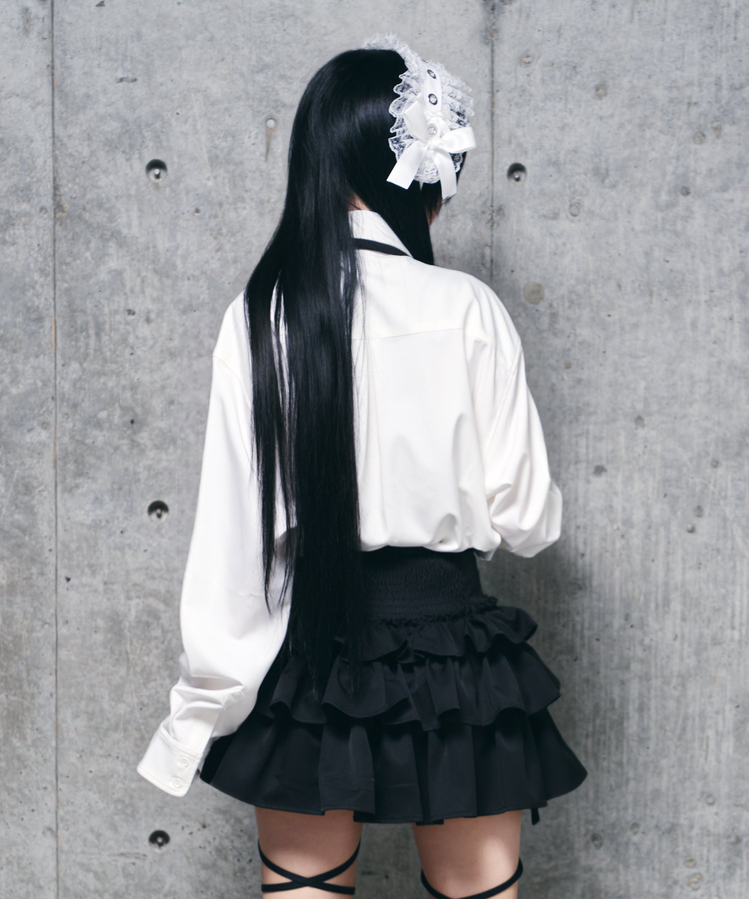 チェーン付きバイカラーリボンシャツ