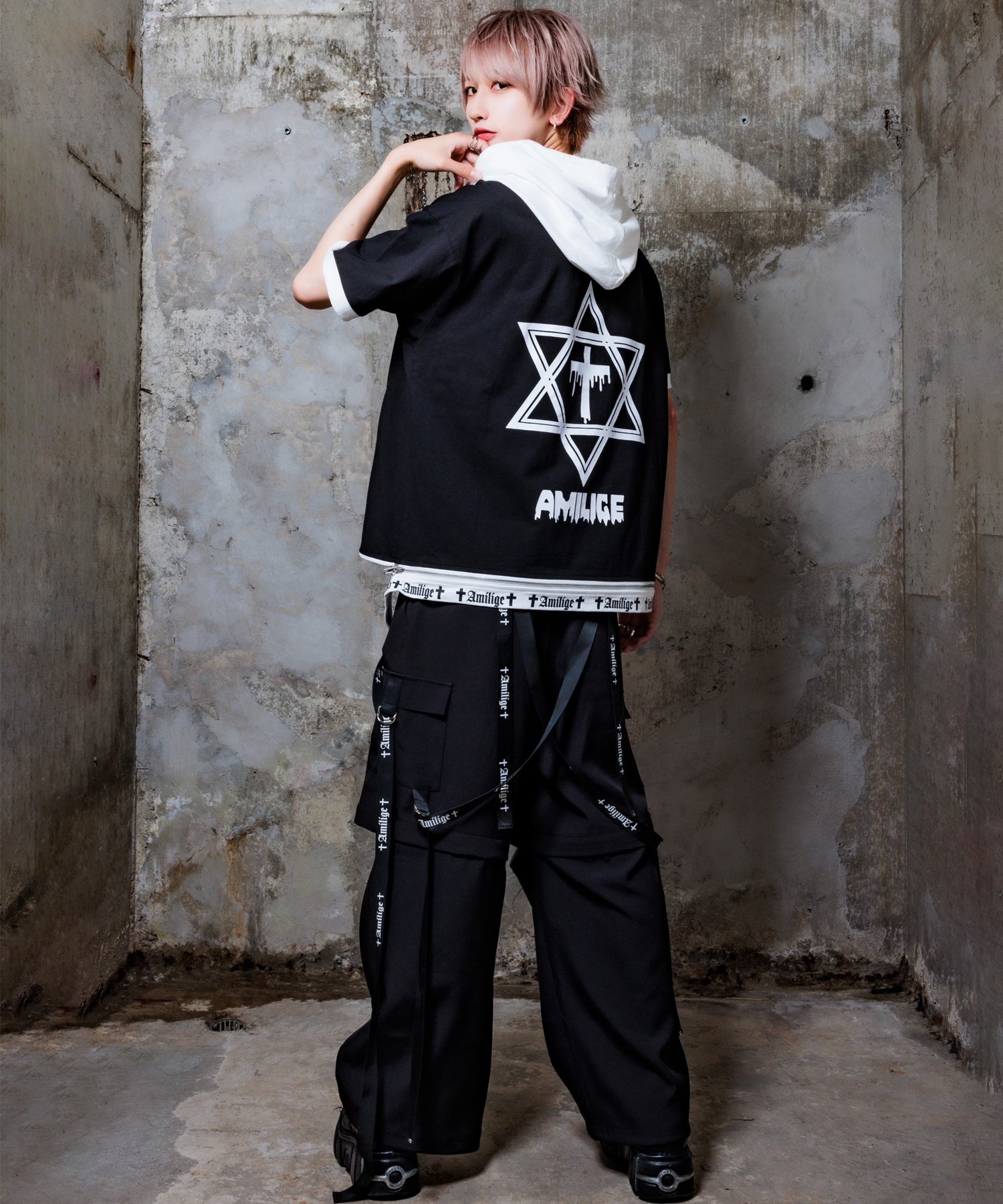 Amiligeロゴ裾ZIP半袖カットソーパーカー