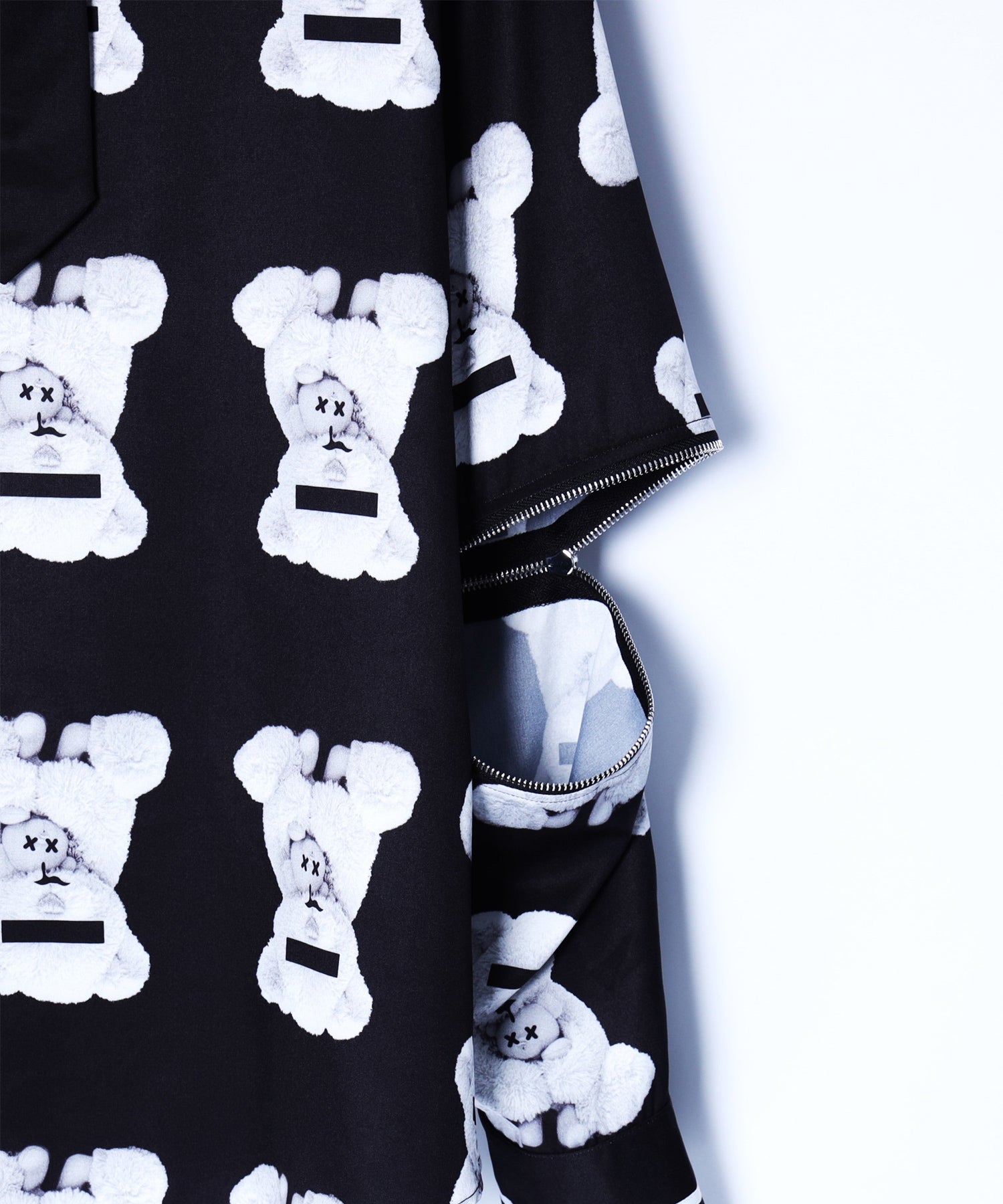 PSYCHO PASS総柄セーラーカラープルオーバー