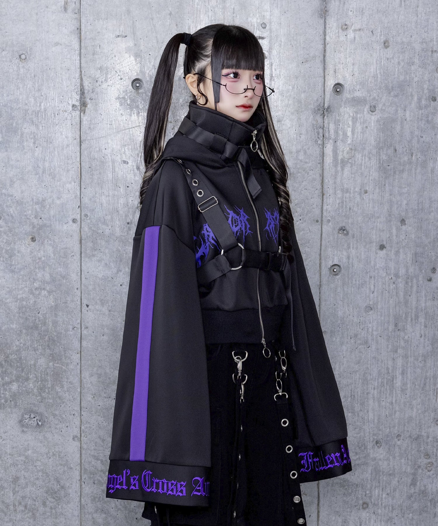 ショートZIPベルトハーネス付きパーカー