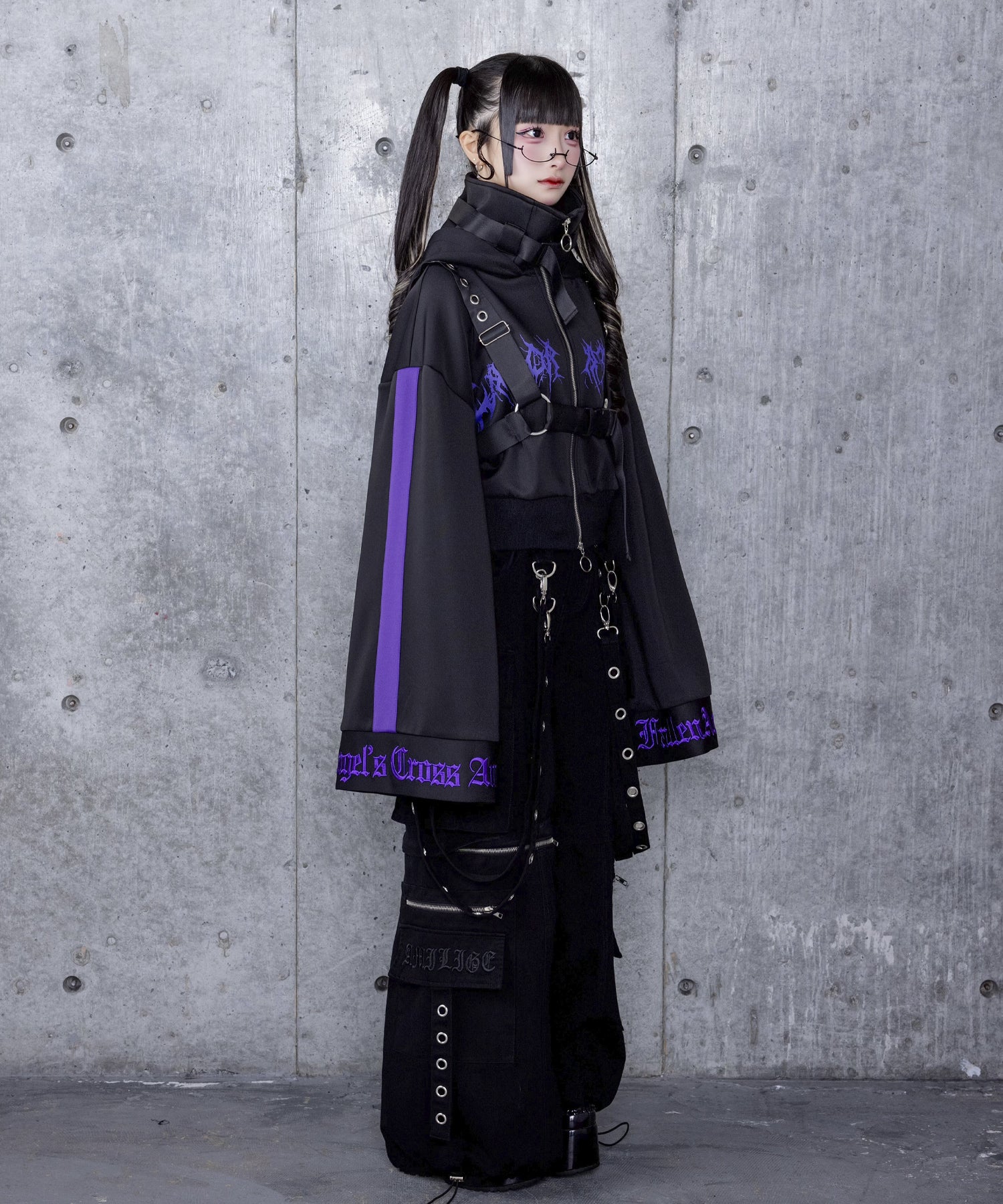 ショートZIPベルトハーネス付きパーカー