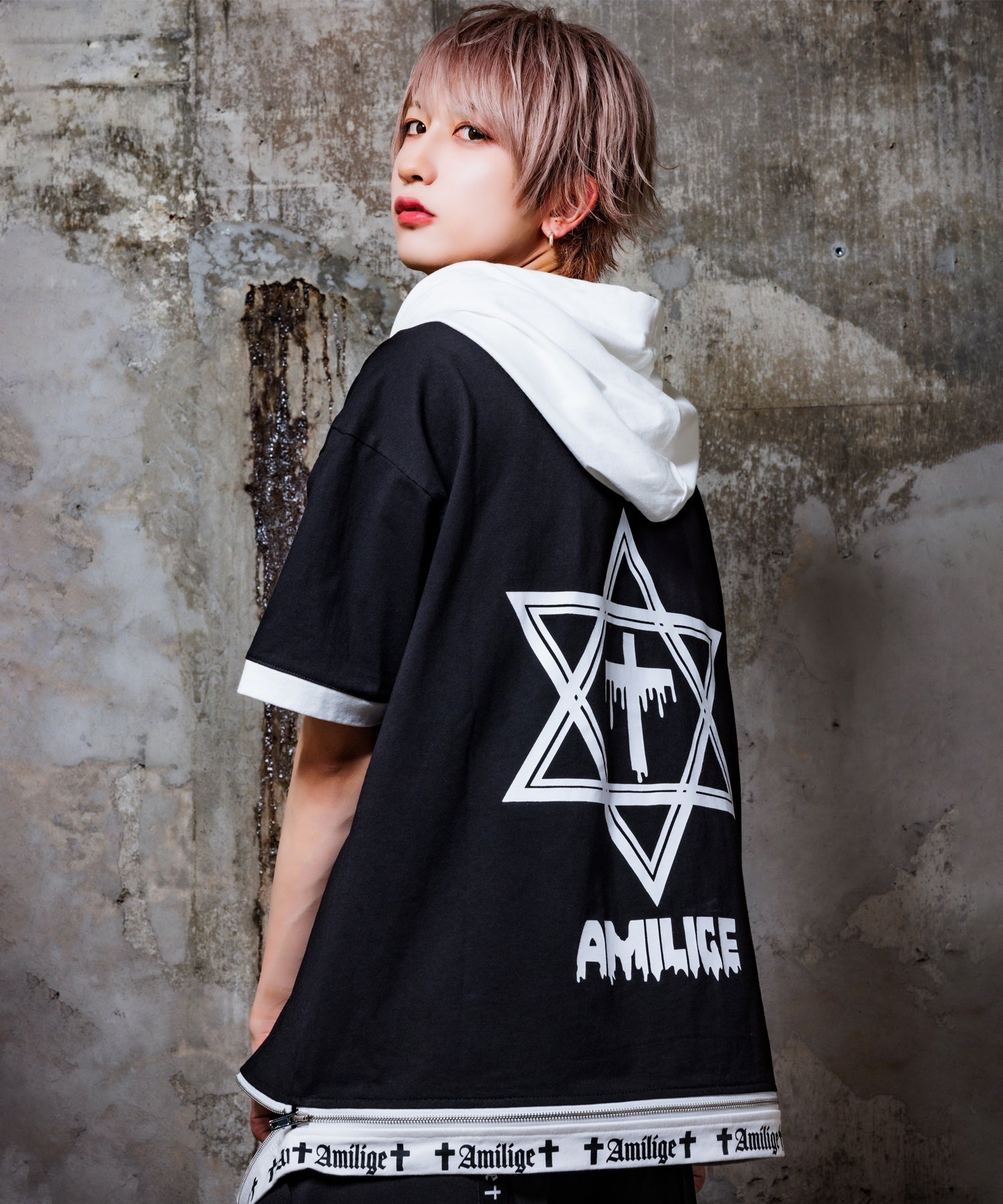 Amiligeロゴ裾ZIP半袖カットソーパーカー