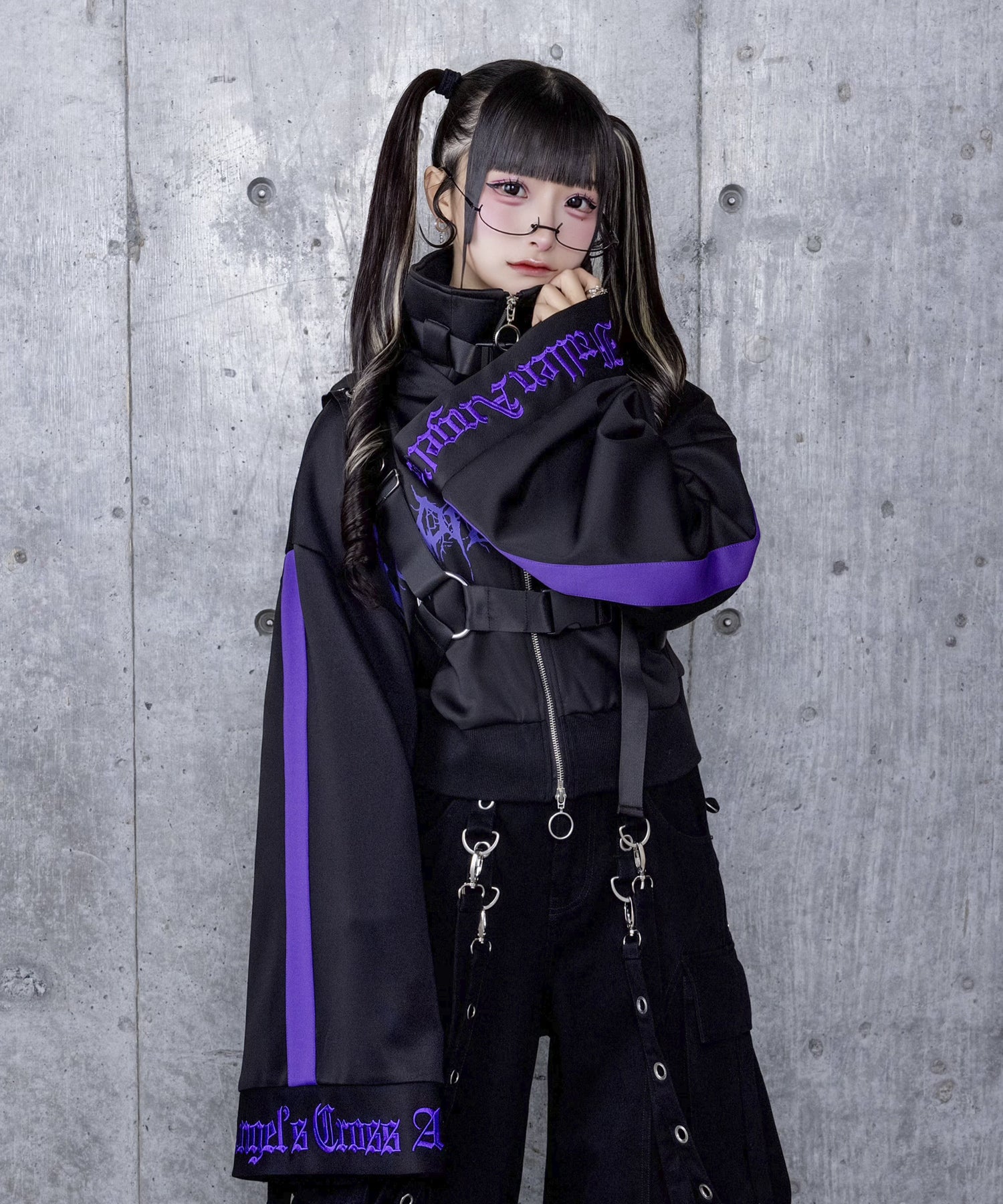 ショートZIPベルトハーネス付きパーカー