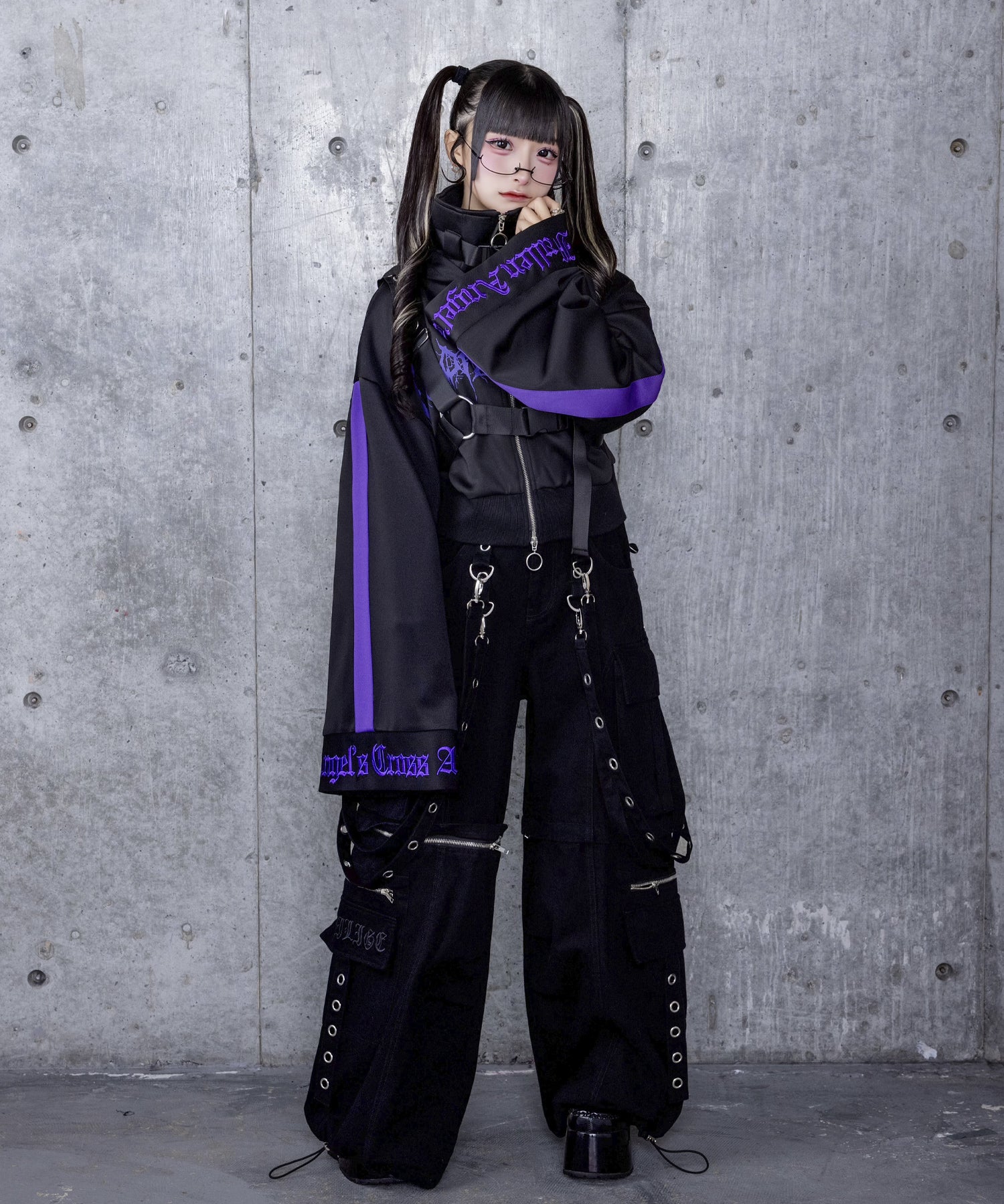 ショートZIPベルトハーネス付きパーカー