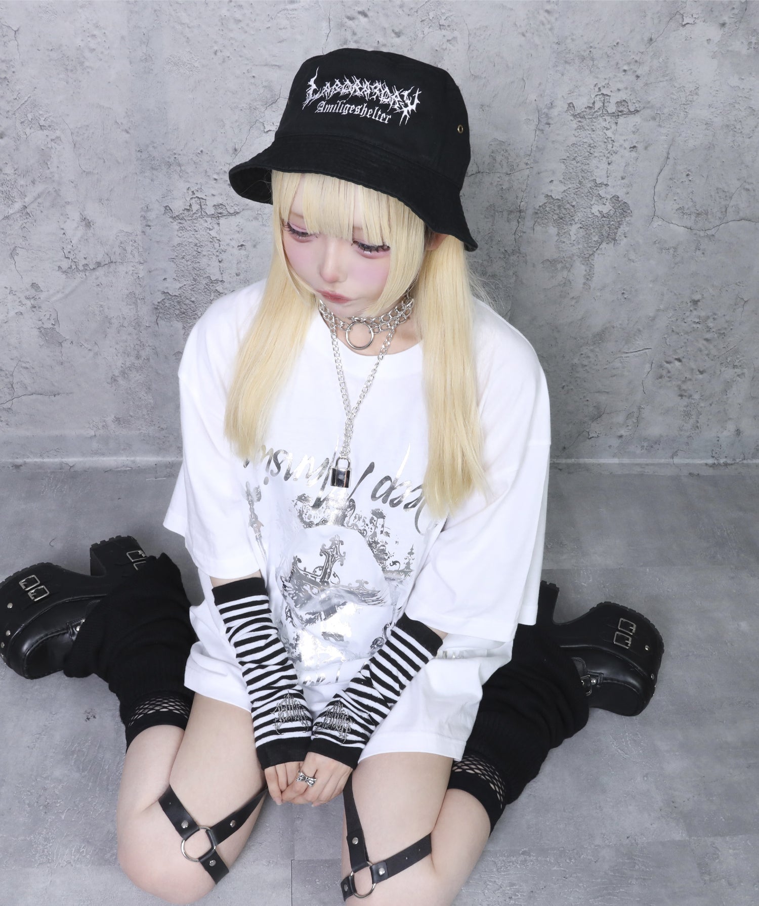 Amilige shelterロゴ刺繍バケットハット