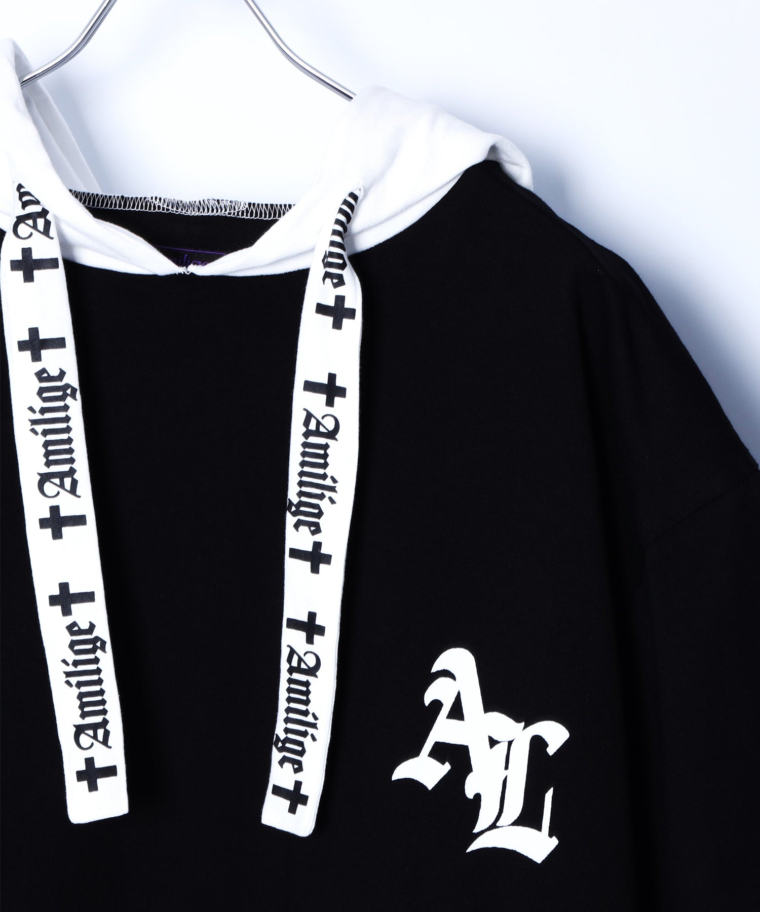 Amiligeロゴ裾ZIP半袖カットソーパーカー