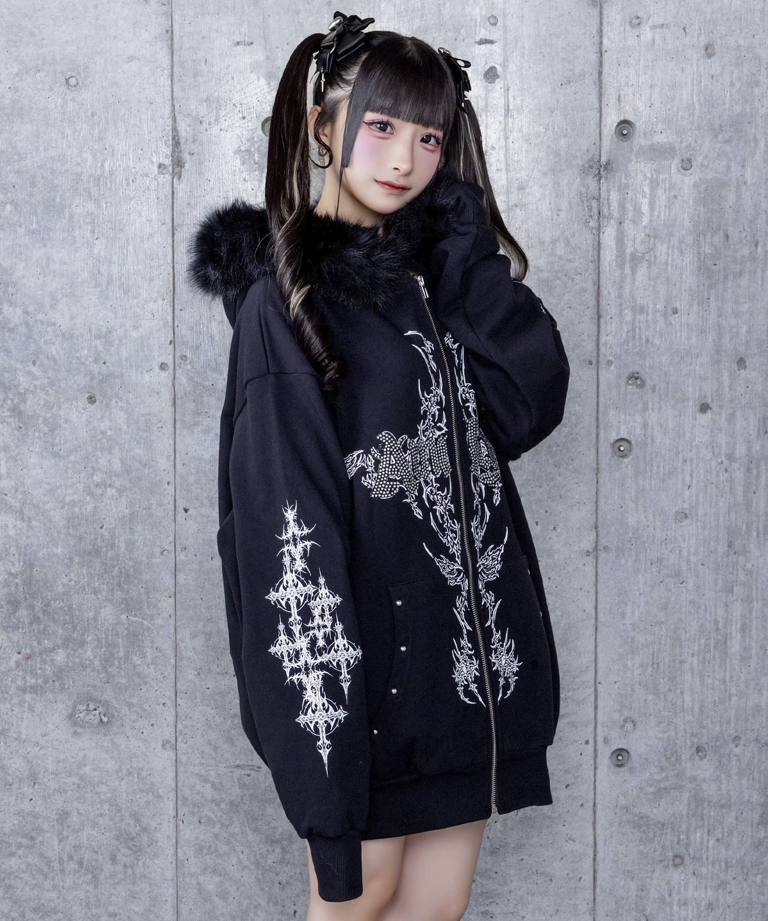 ファー付きAmiligeラインストーンZIPパーカー