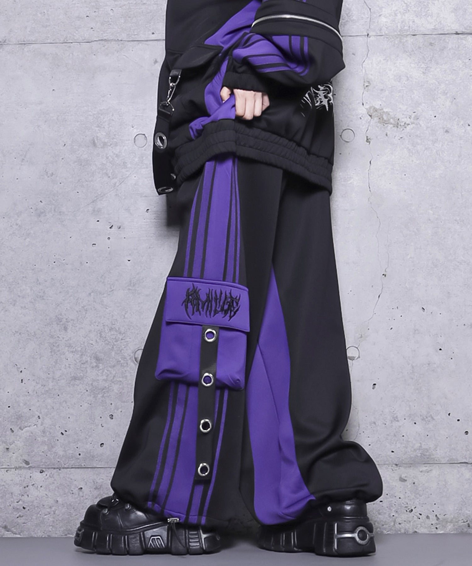 バイカラー裾ポケットラインジャージパンツ