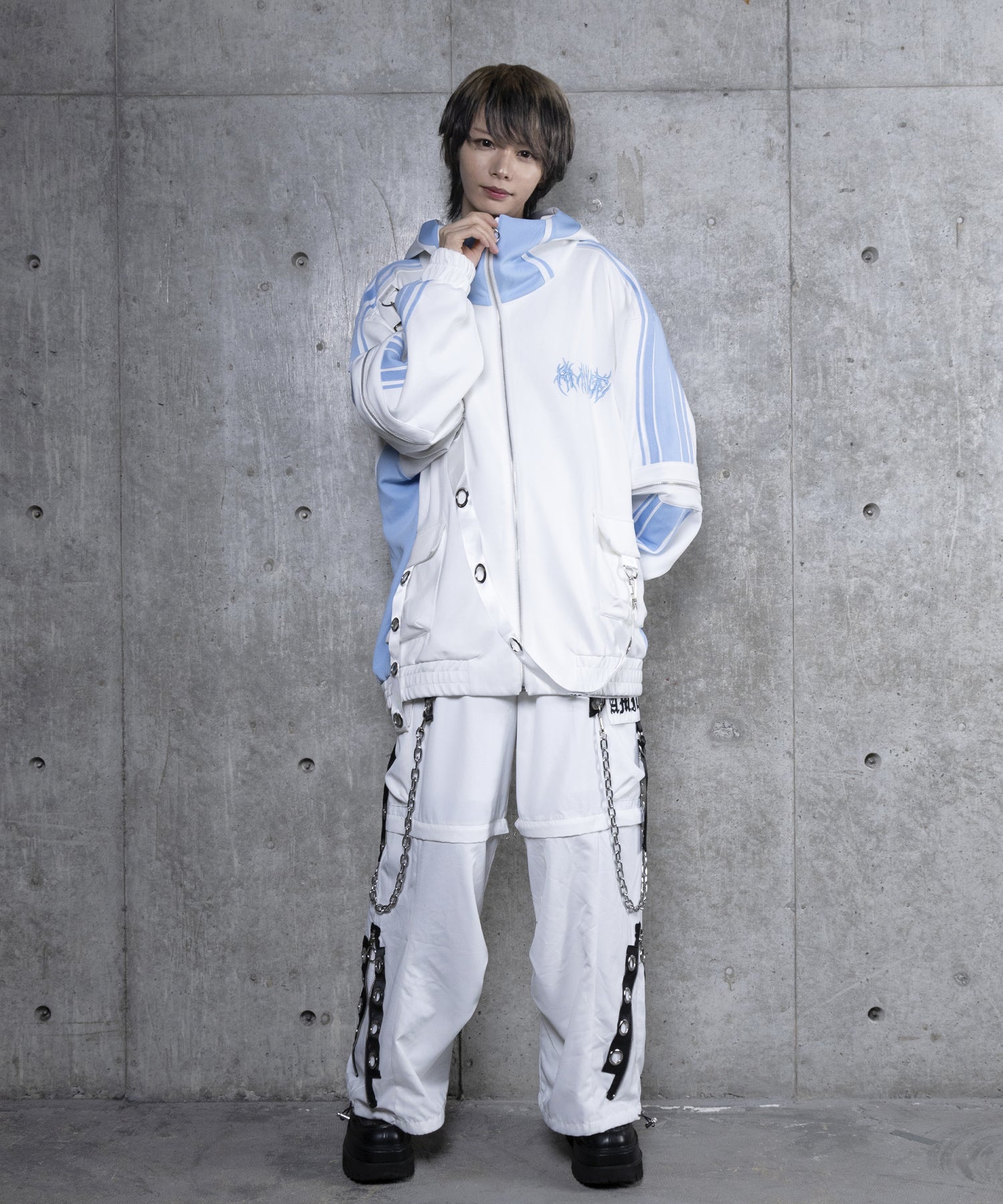 チェーンサスペンダー付きナイロンワイドパンツ