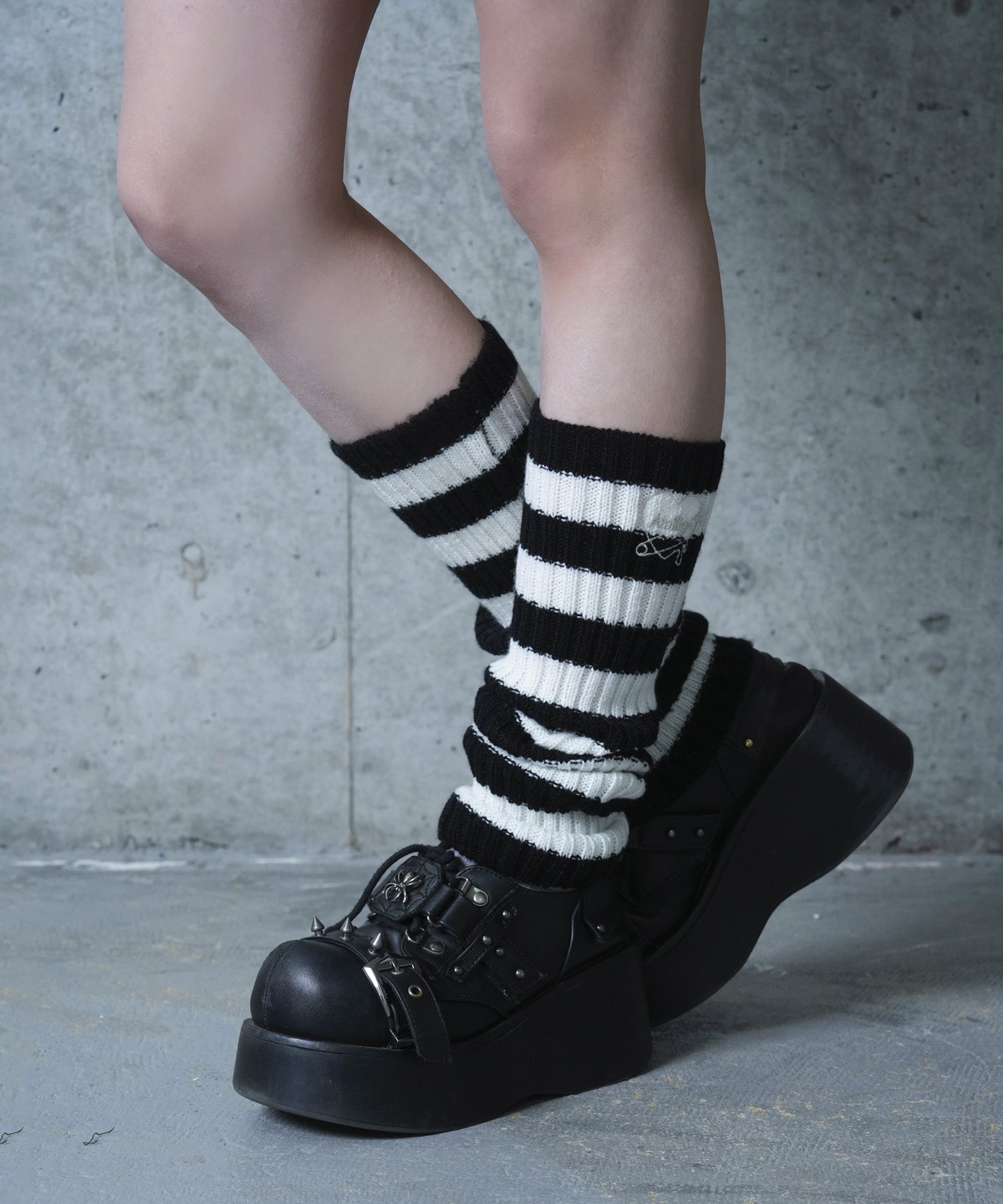 ボーダーレッグウォーマー