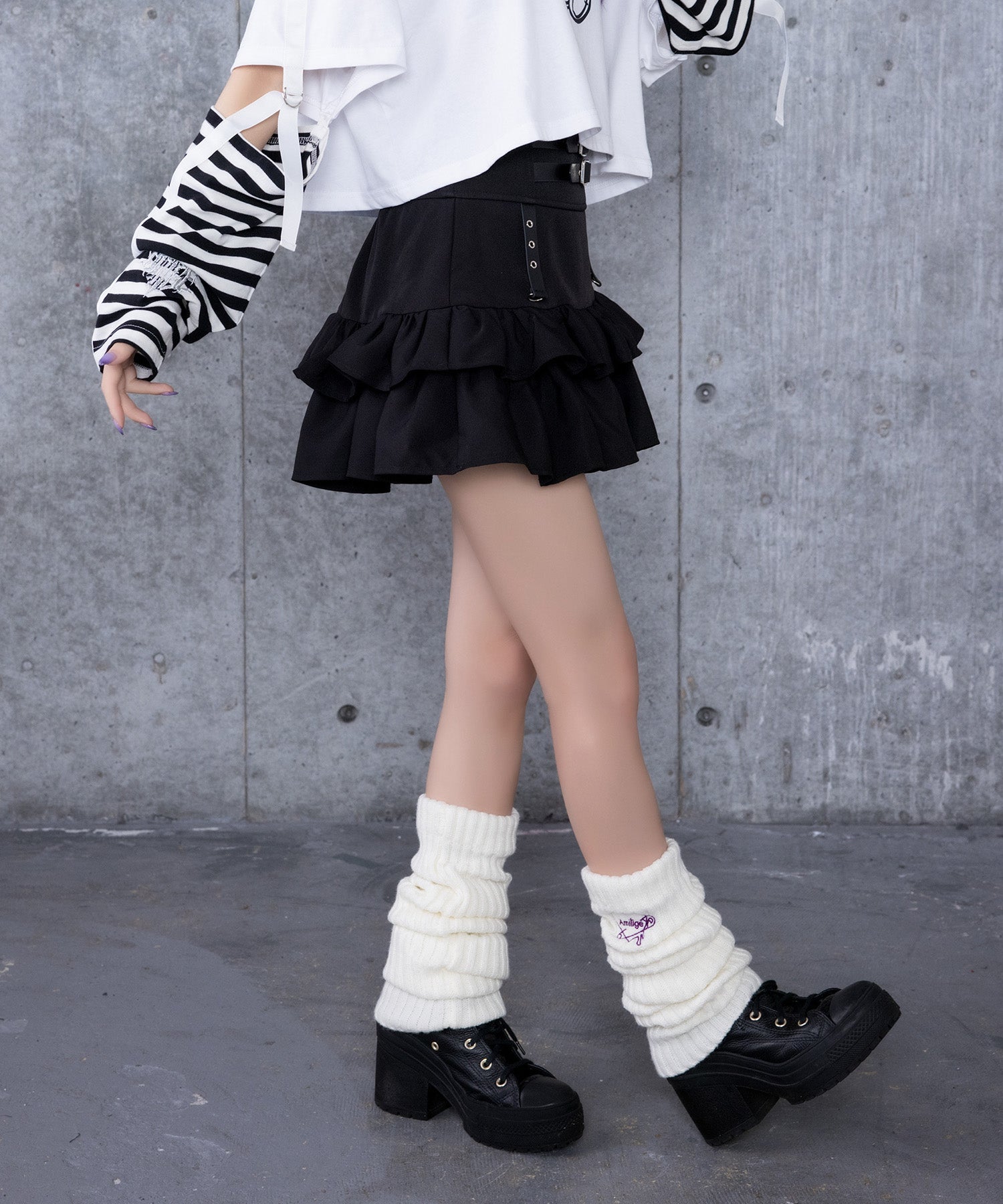 コルセット風フリルスカート