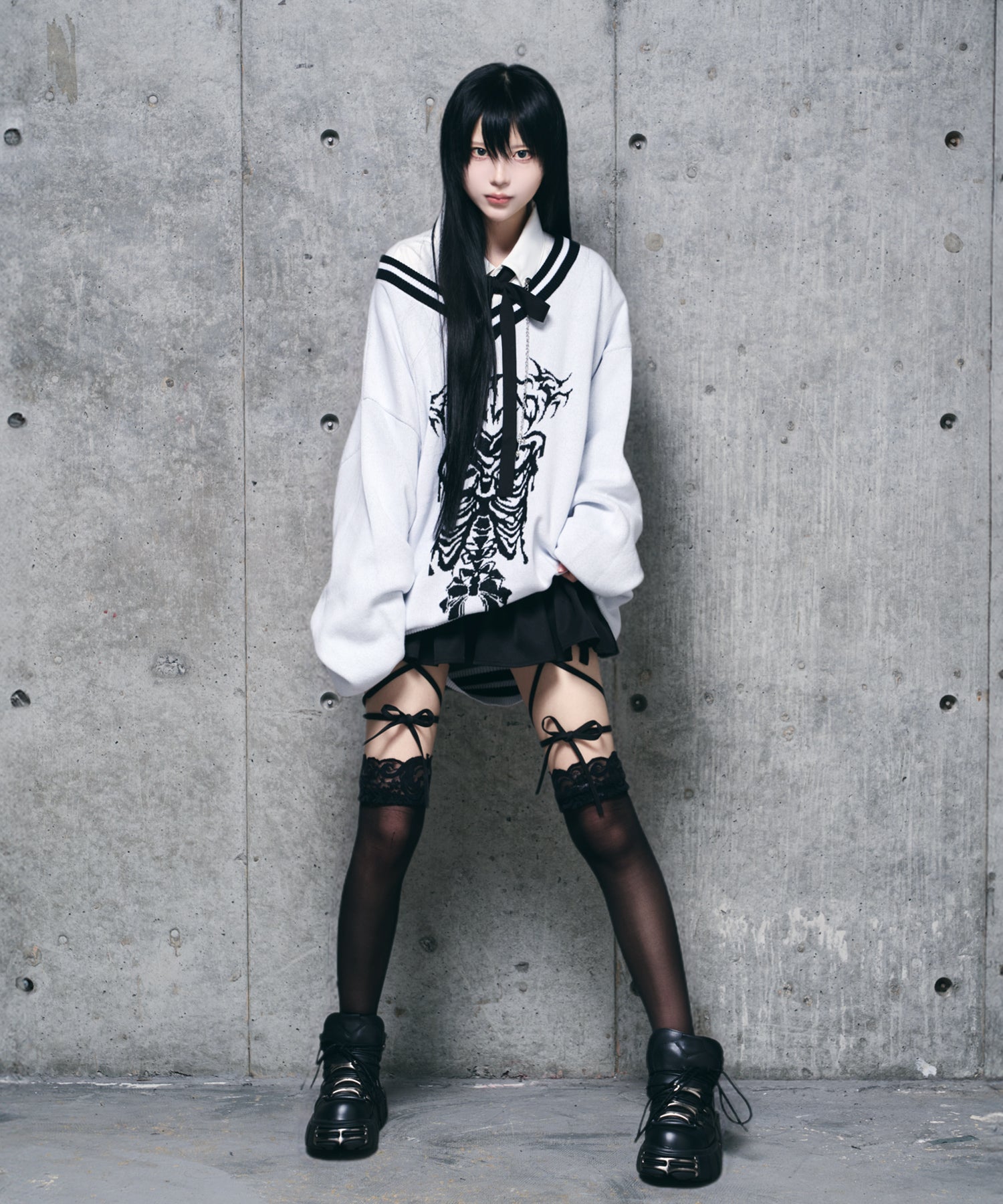 骨ロゴジャカードニット