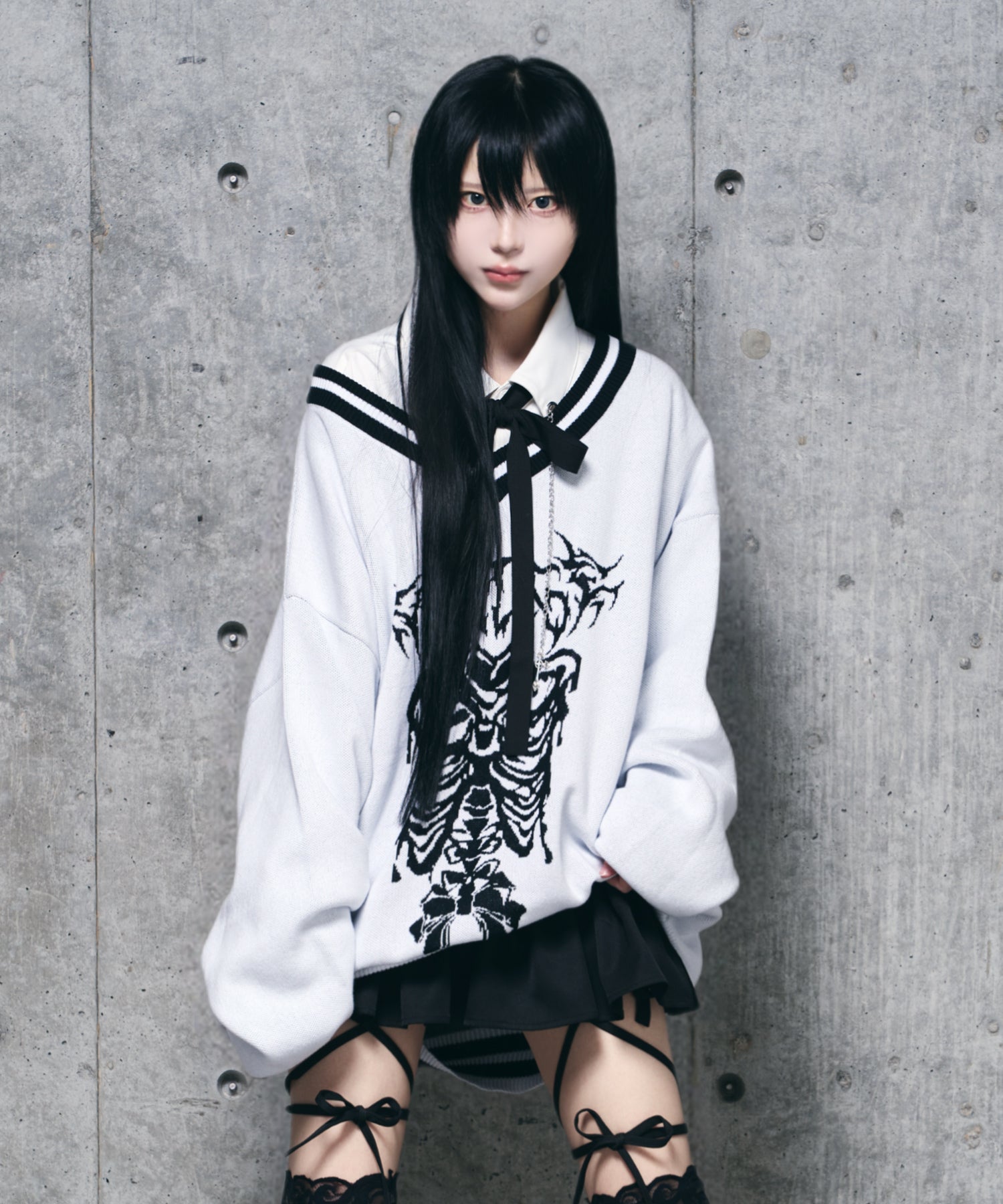 骨ロゴジャカードニット