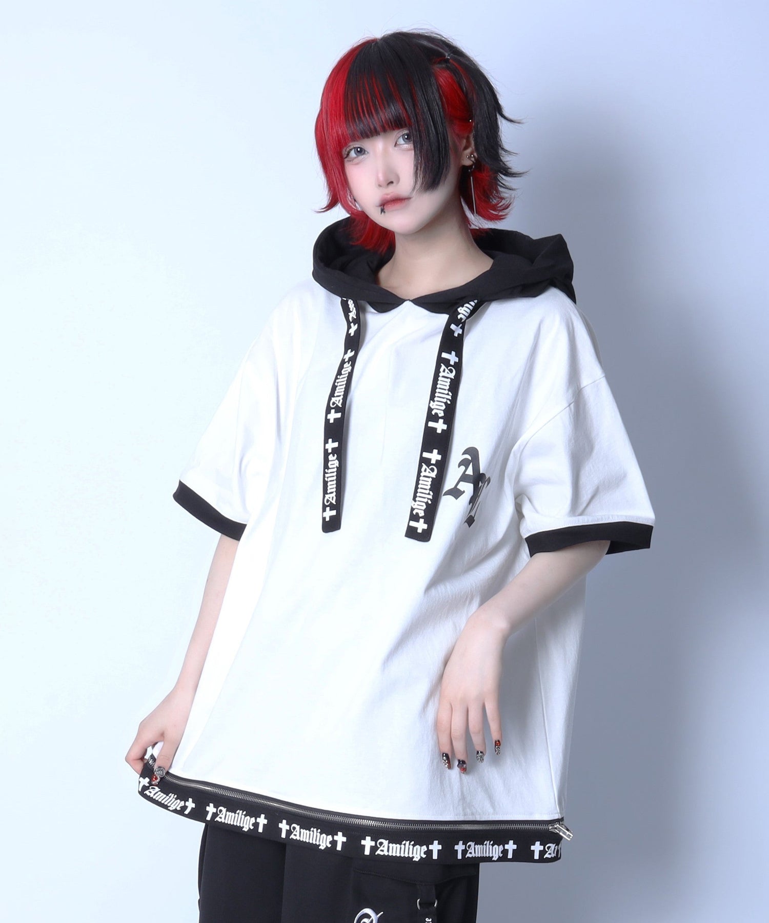 Amiligeロゴ裾ZIP半袖カットソーパーカー