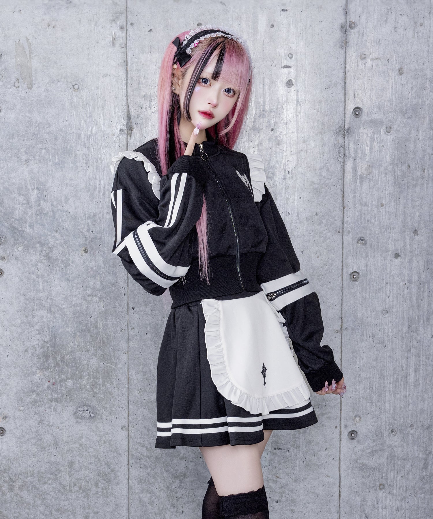 ラインフリル袖ZIPトップス+エプロンスカートセットトップス