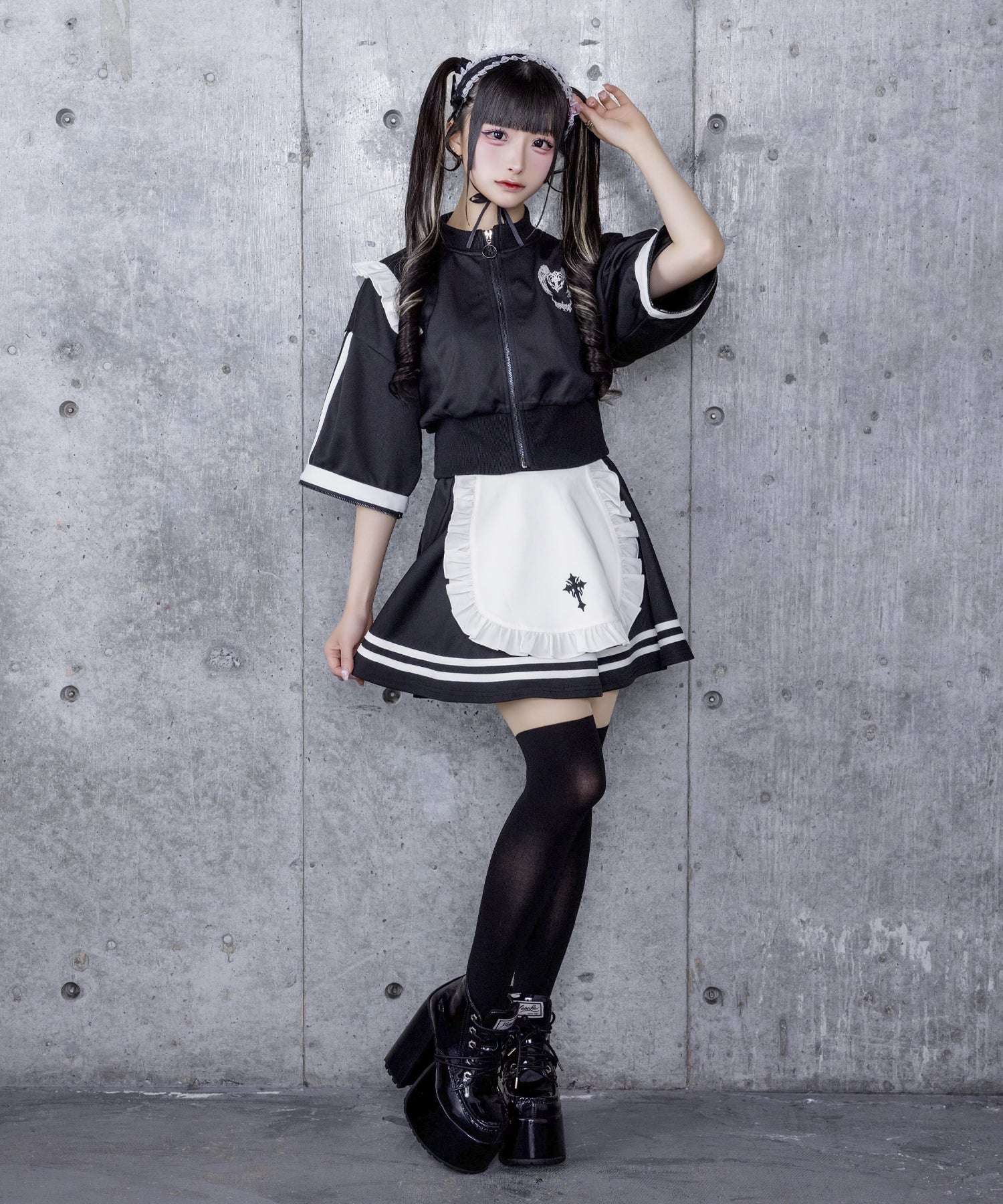 ラインフリル袖ZIPトップス+エプロンスカートセットトップス