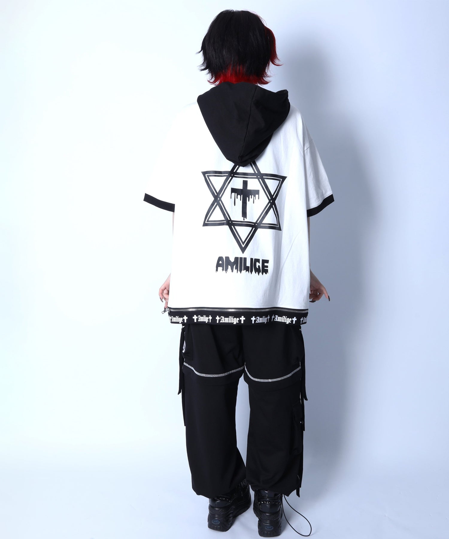 Amiligeロゴ裾ZIP半袖カットソーパーカー