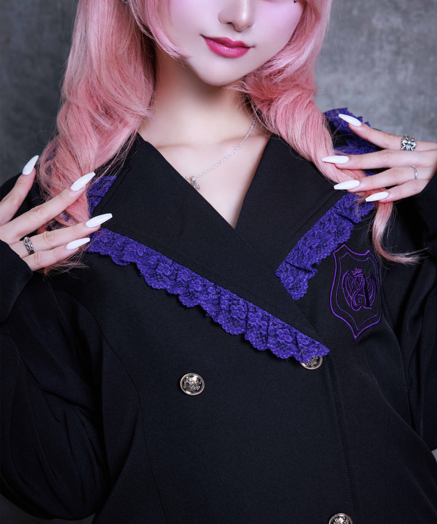 エンブレムワッペン付きレースジャケット ボックスプリーツスカートセット