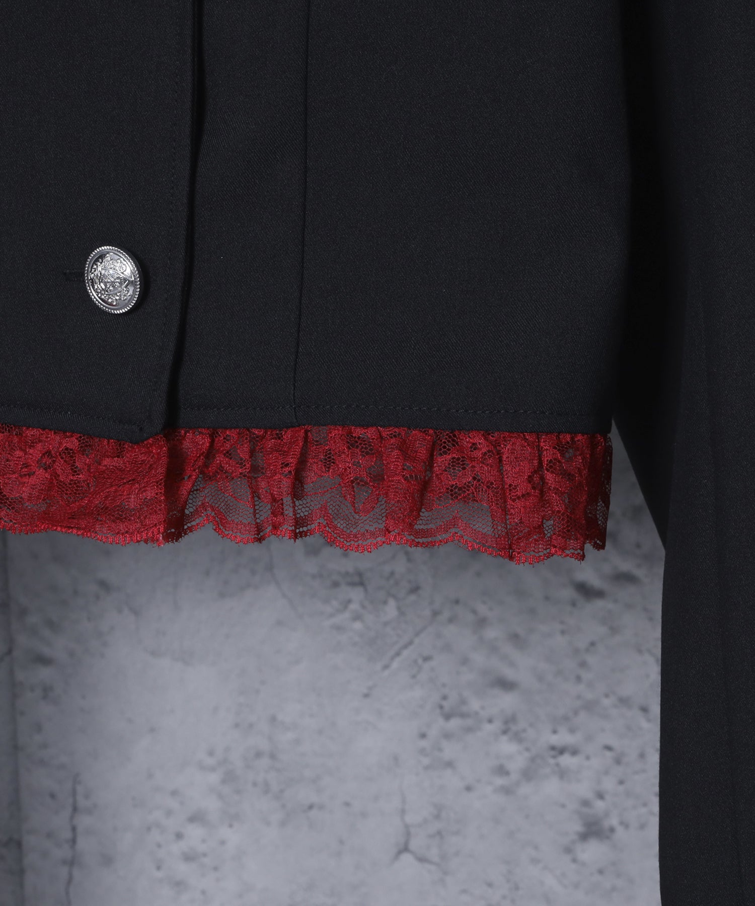 エンブレムワッペン付きレースジャケット ボックスプリーツスカートセット