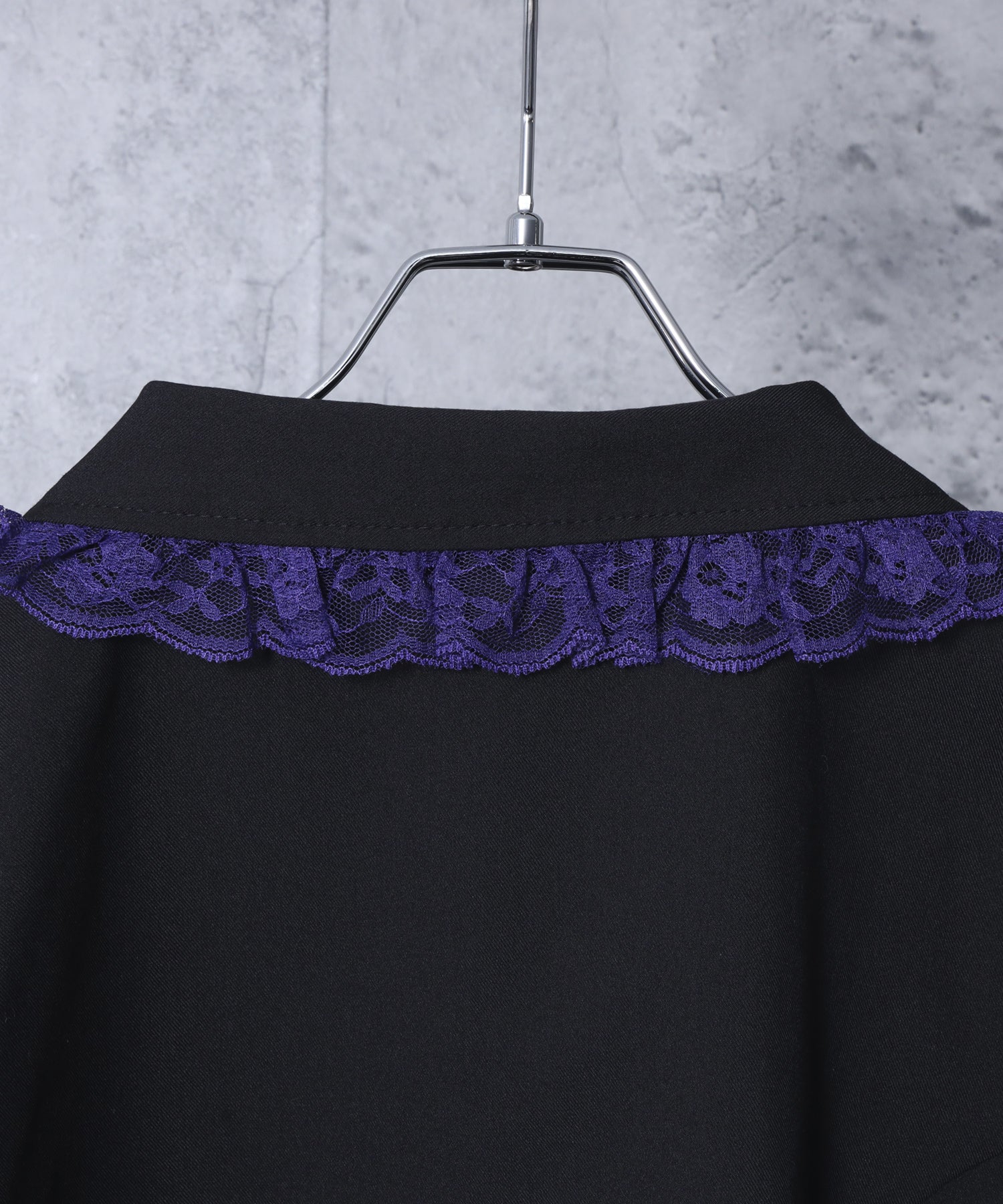 エンブレムワッペン付きレースジャケット ボックスプリーツスカートセット