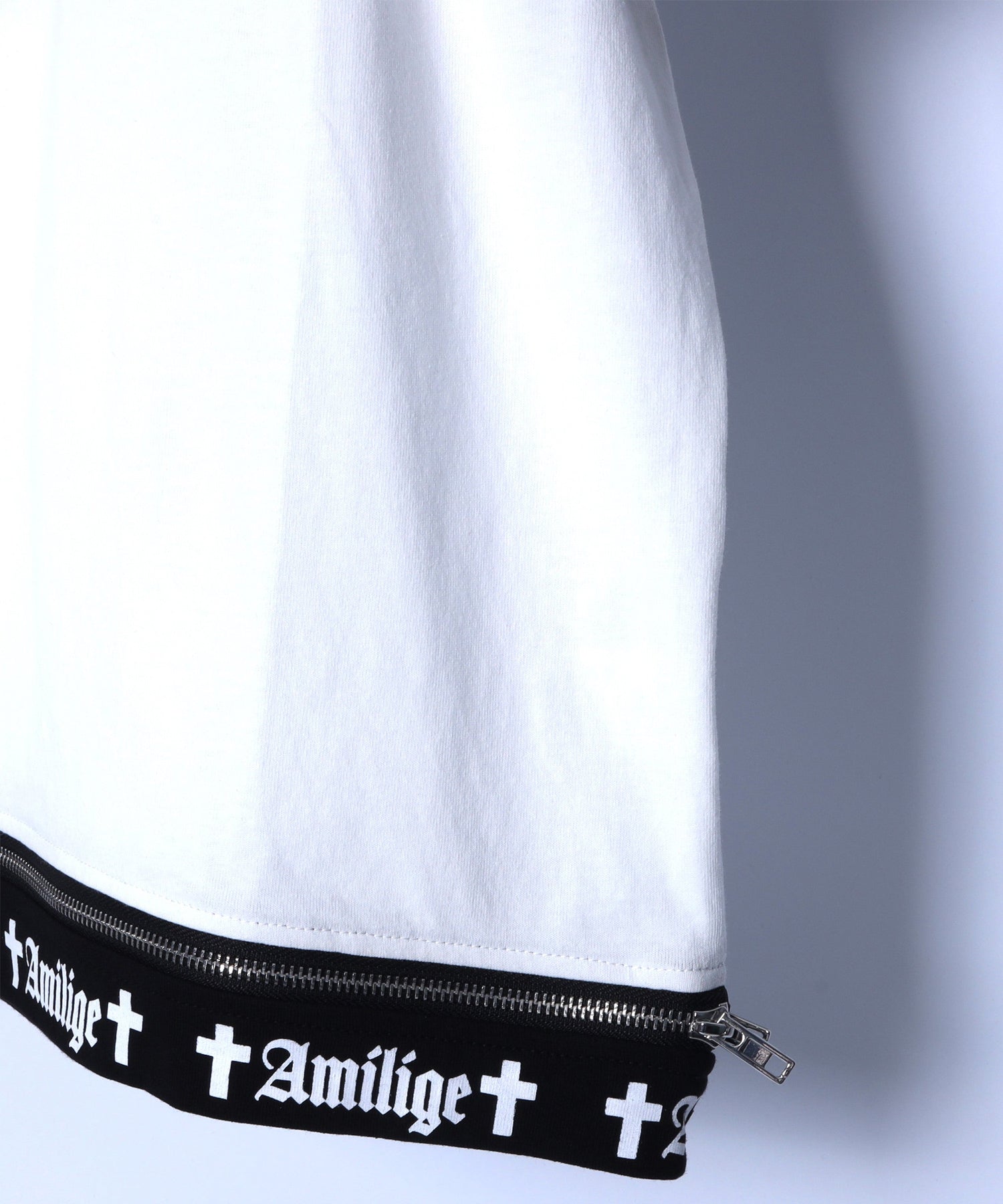 Amiligeロゴ裾ZIP半袖カットソーパーカー