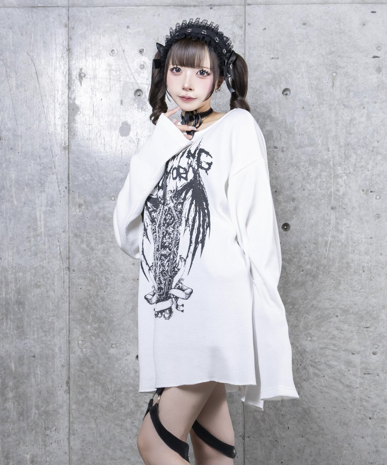 ワッフルコウモリプリントトップス