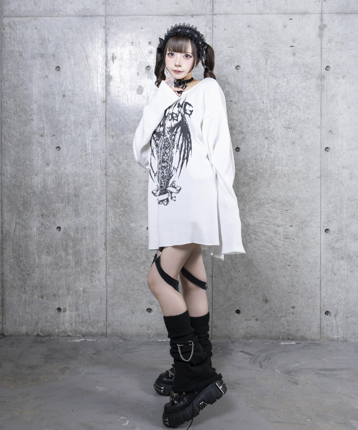 ワッフルコウモリプリントトップス