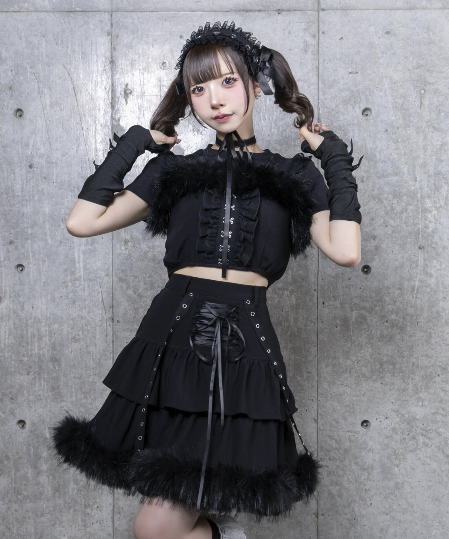 トップス+ハイウエストフリルスカート