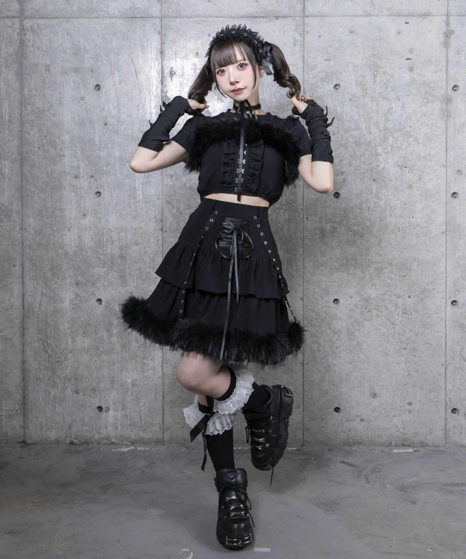 トップス+ハイウエストフリルスカート