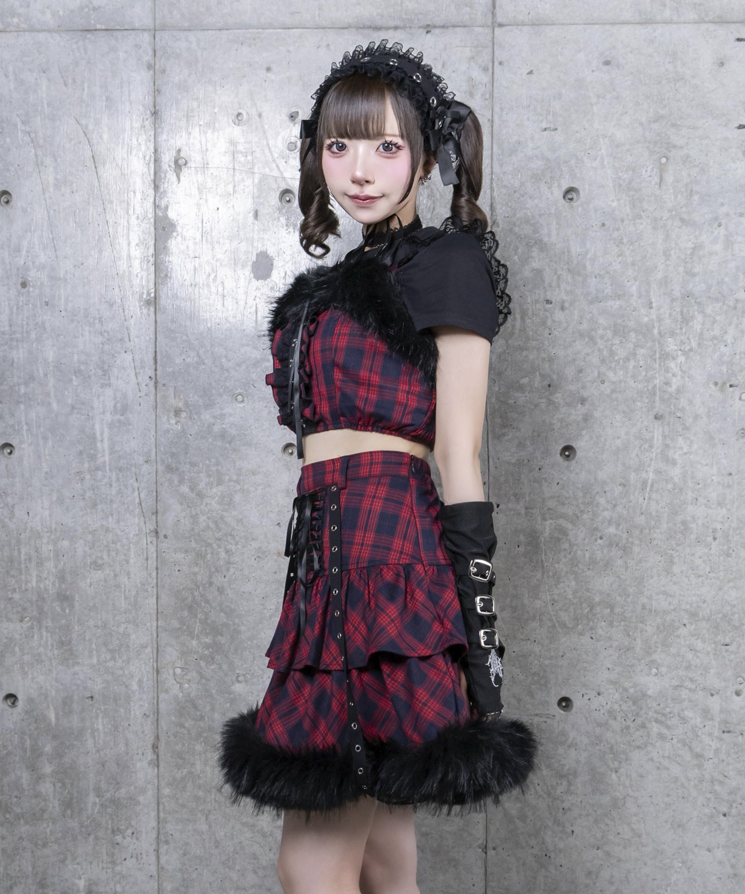 トップス+ハイウエストフリルスカート