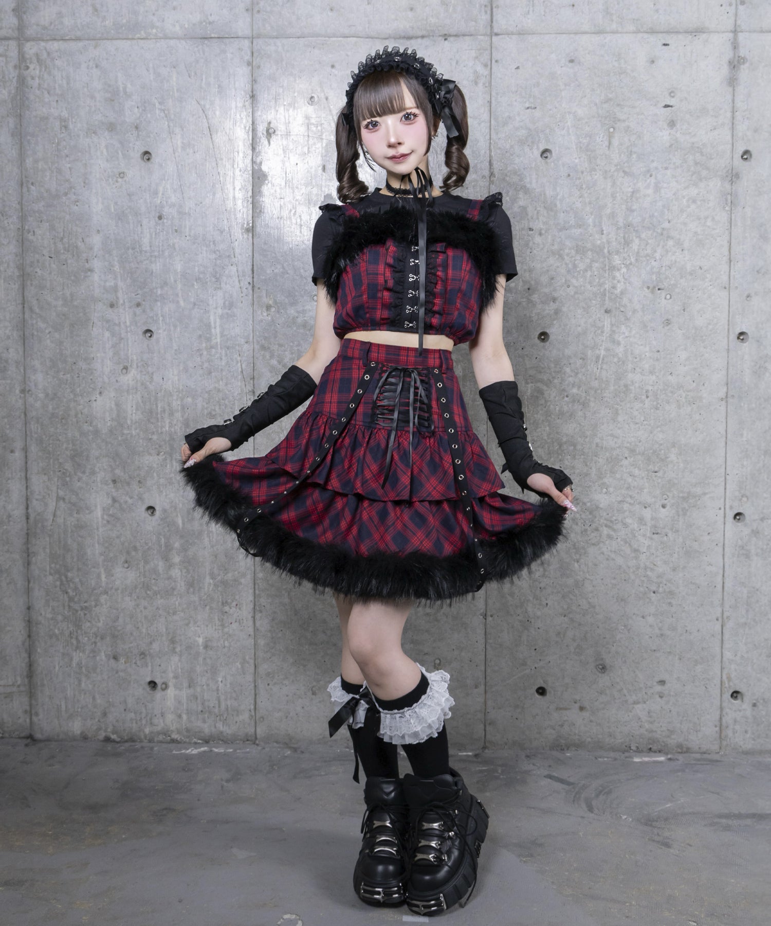 トップス+ハイウエストフリルスカート