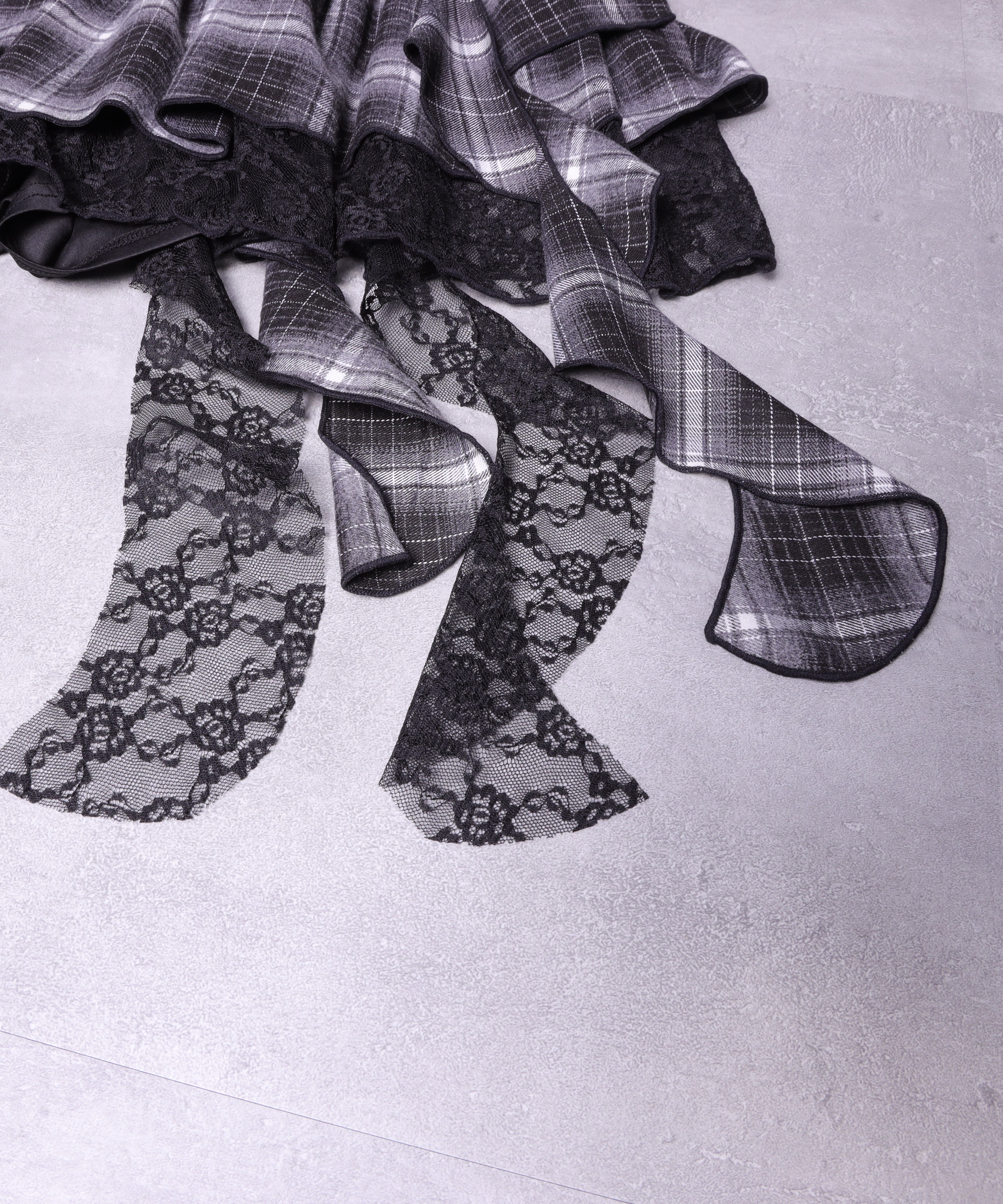 ハイウエストチェックイレギュラーヘムフレアスカート