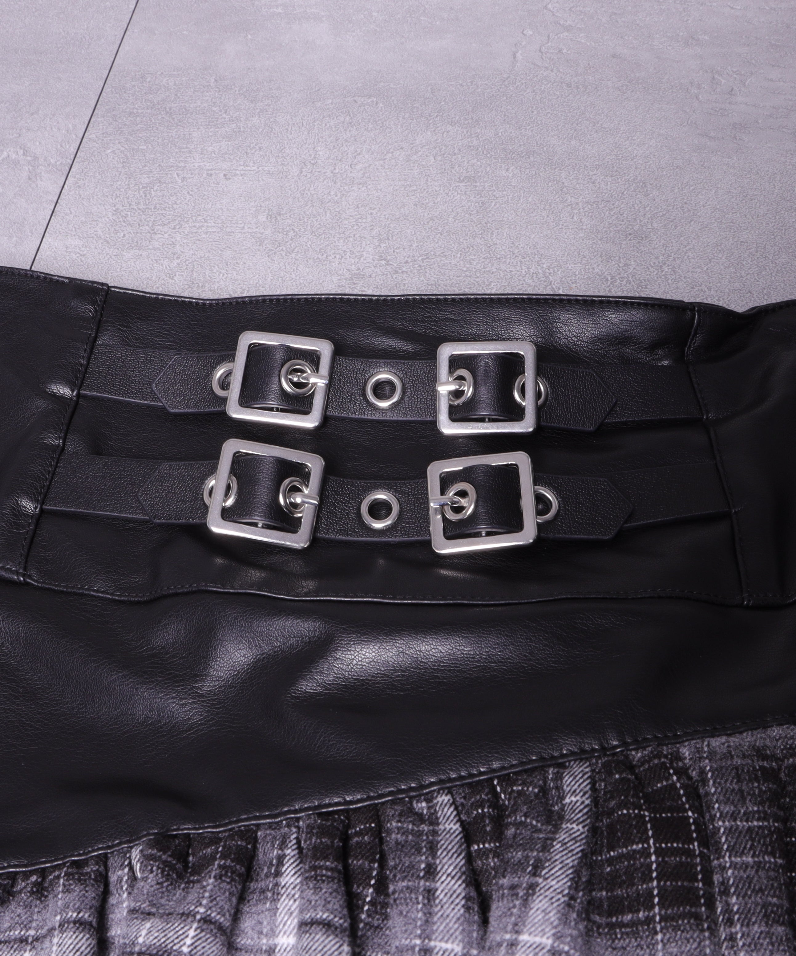 ハイウエストチェックイレギュラーヘムフレアスカート