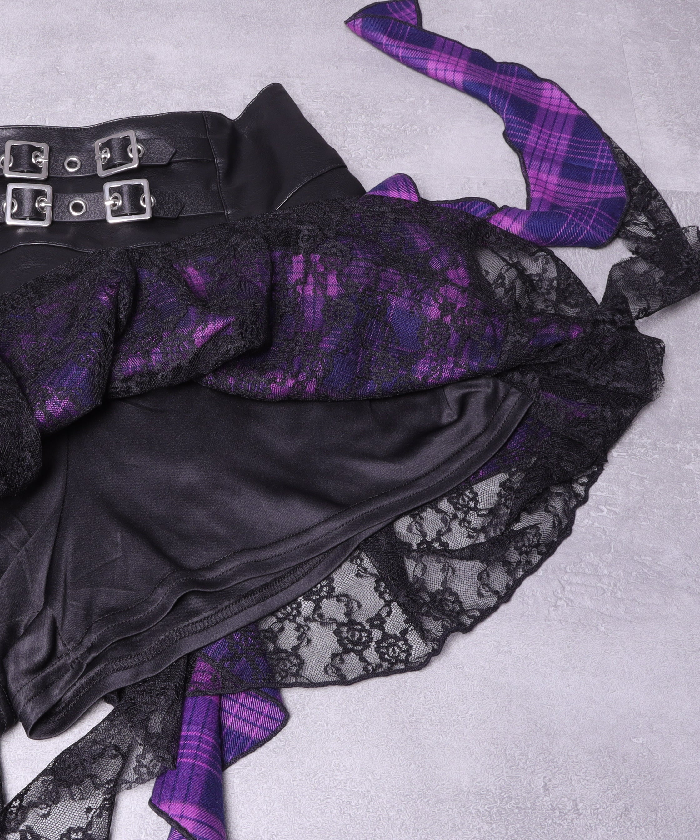 ハイウエストチェックイレギュラーヘムフレアスカート