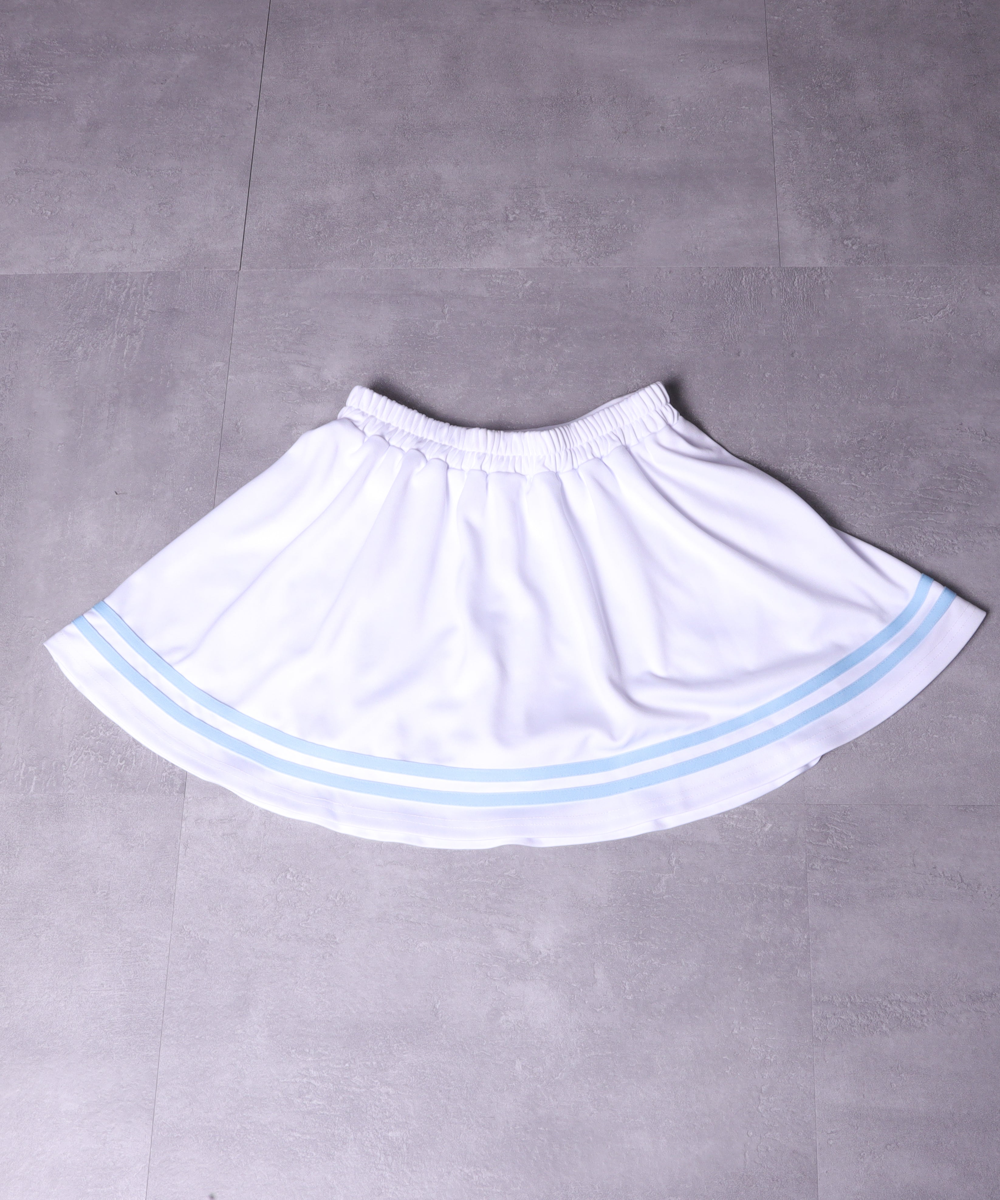 ラインフリル袖ZIPトップス+エプロンスカートセットトップス