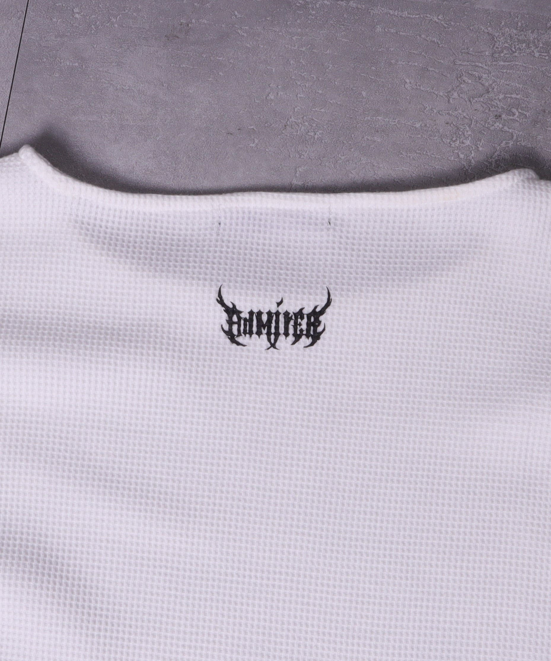 ワッフルコウモリプリントトップス