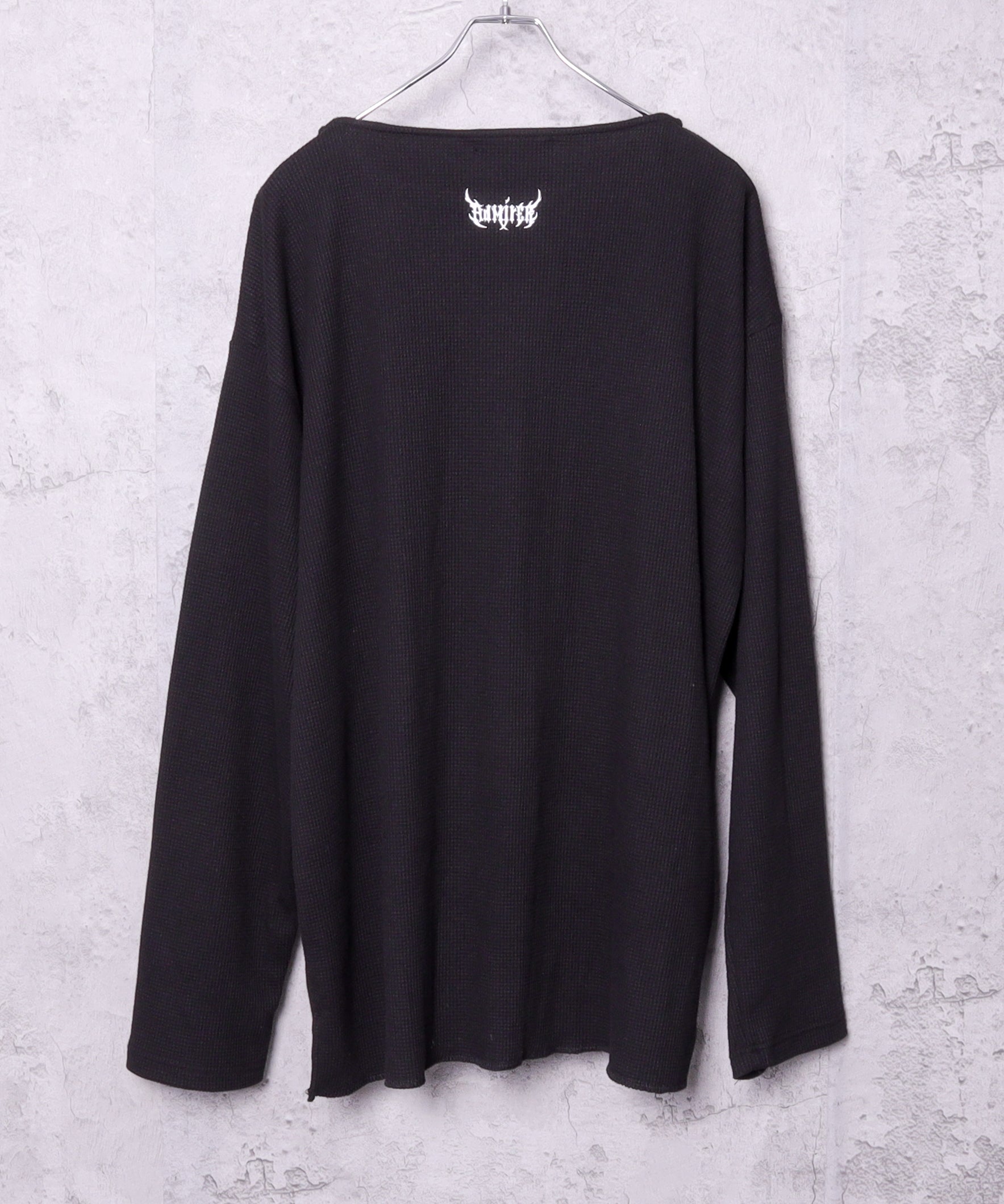 ワッフルコウモリプリントトップス