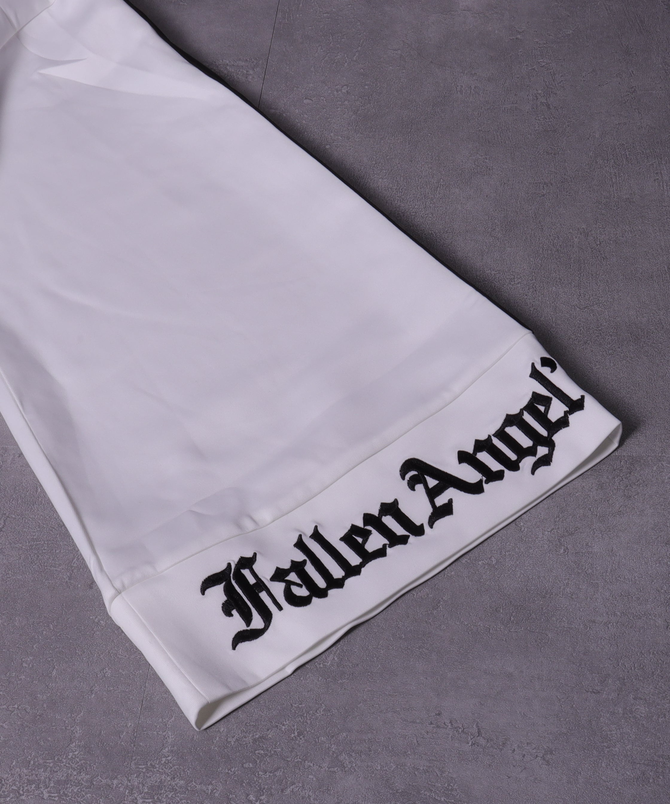 ショートZIPベルトハーネス付きパーカー