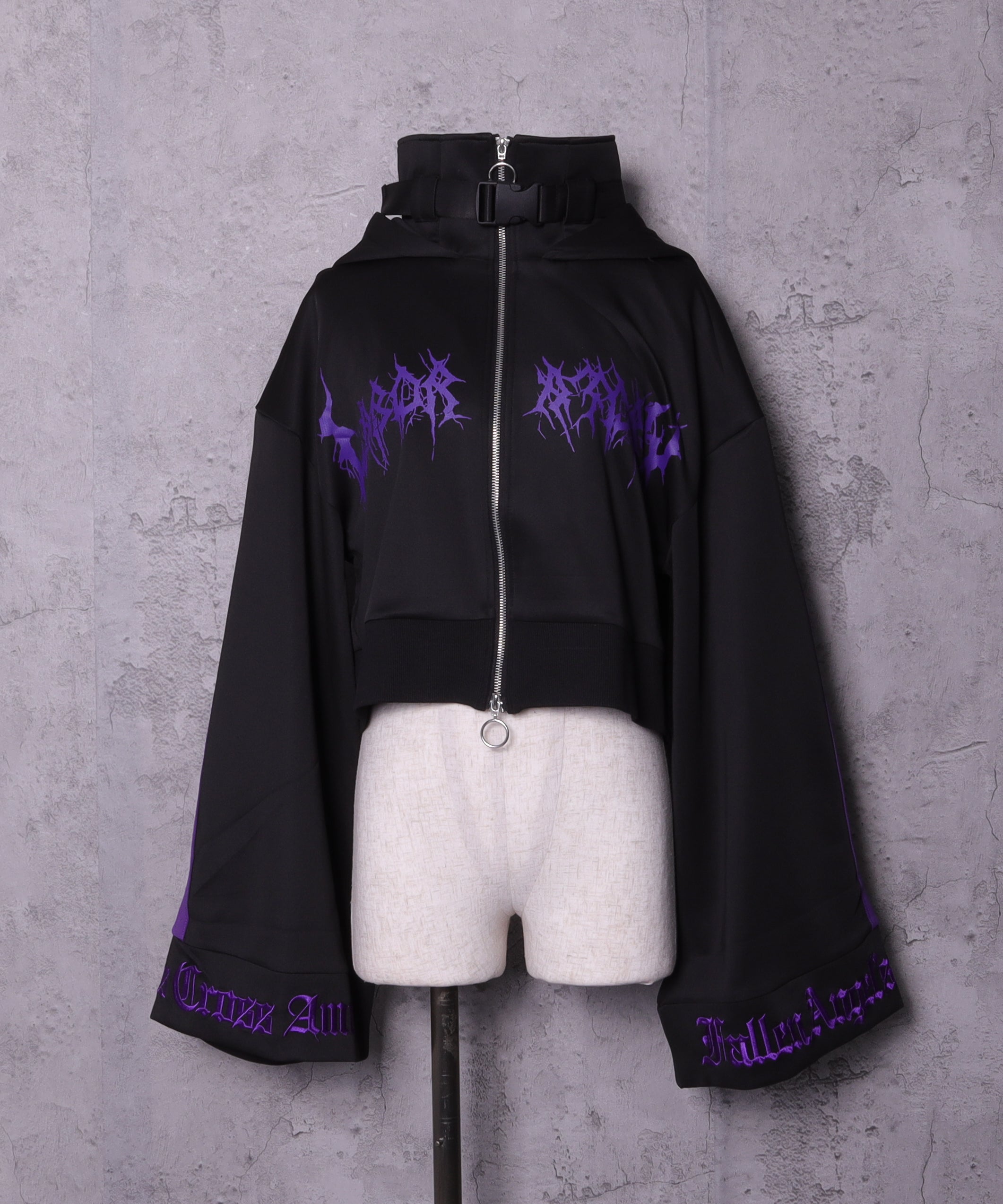 ショートZIPベルトハーネス付きパーカー