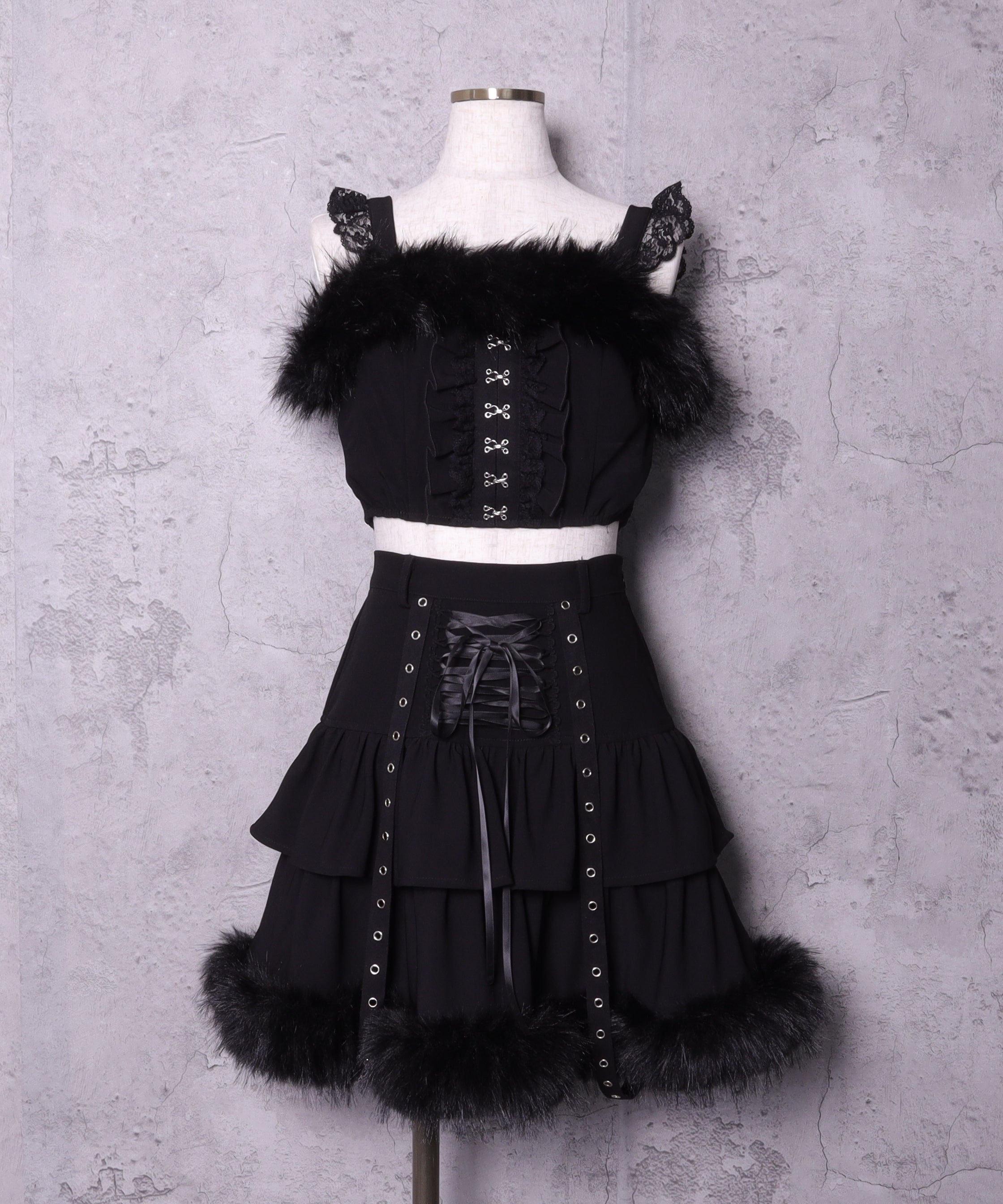 トップス+ハイウエストフリルスカート