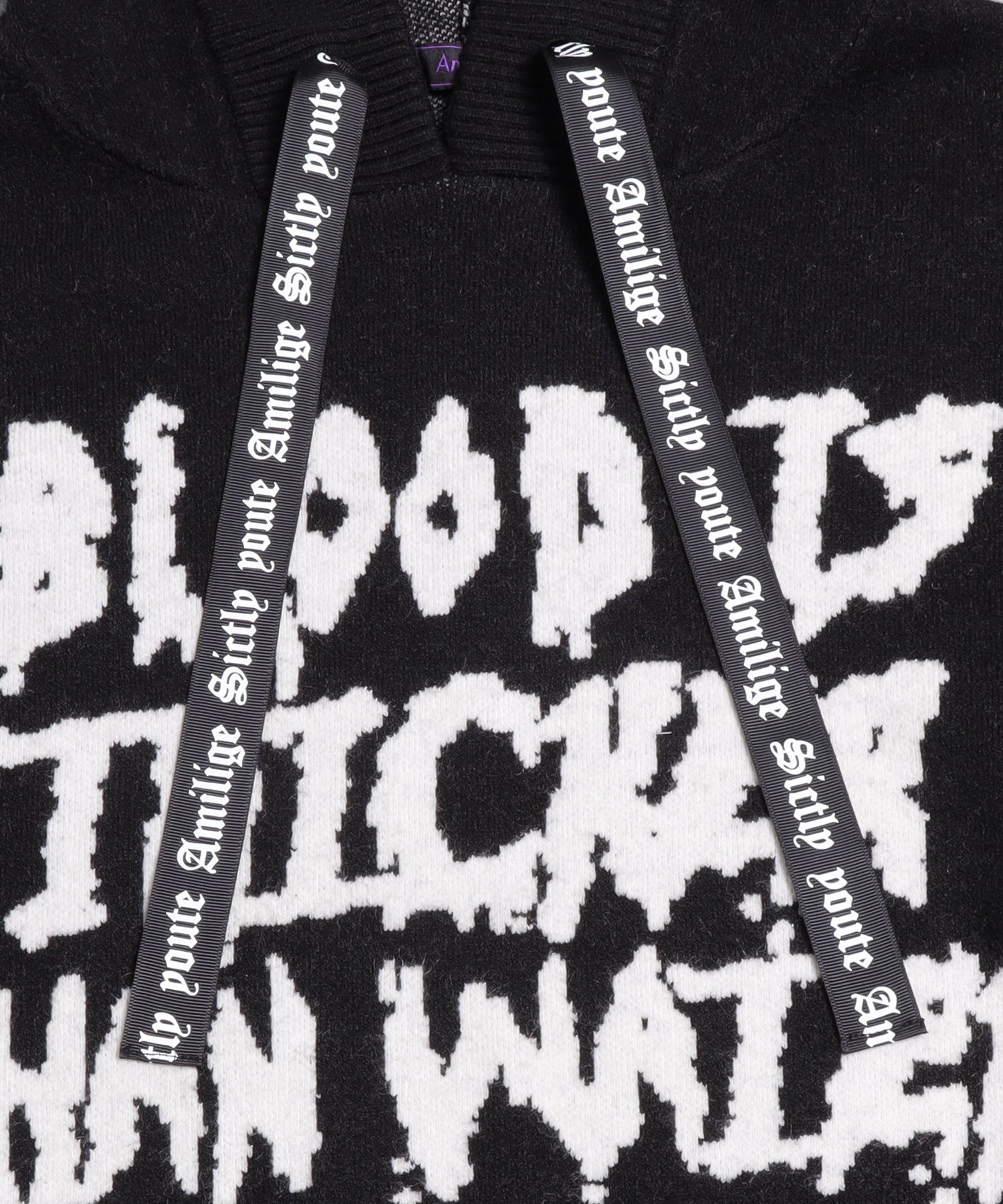 BLOOD IS THICKER THAN WATERパーカーニット